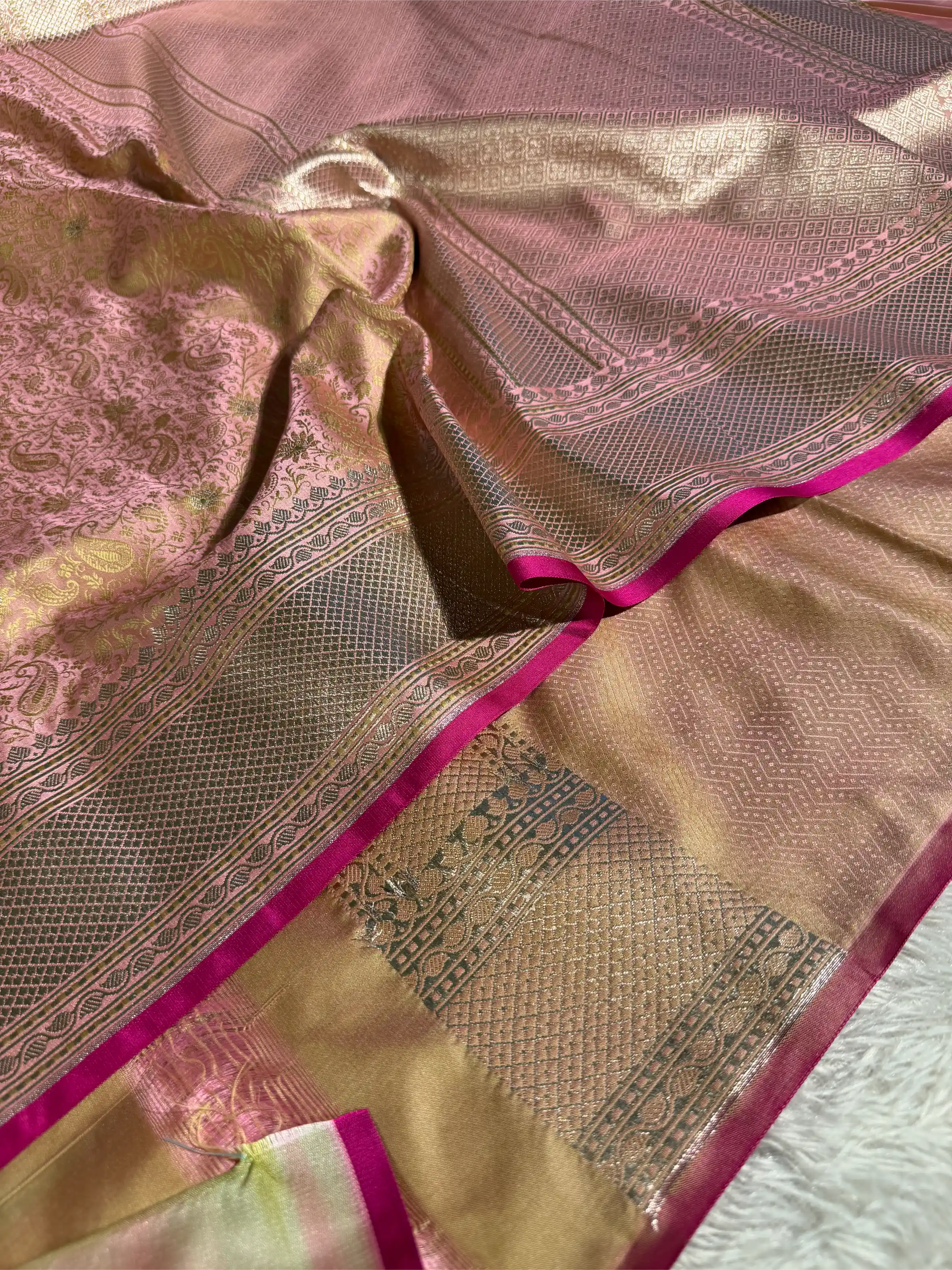 Mauve Pink Intricate Mashru Katan Silk Tanchoi Banarasi Saree