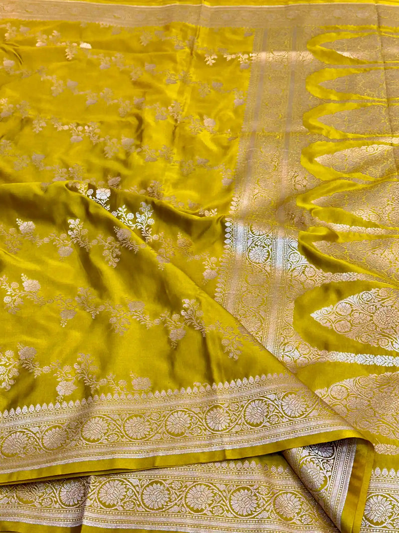 Mehandi Green Mashru Katan Silk Leheriya Weave Banarasi Saree