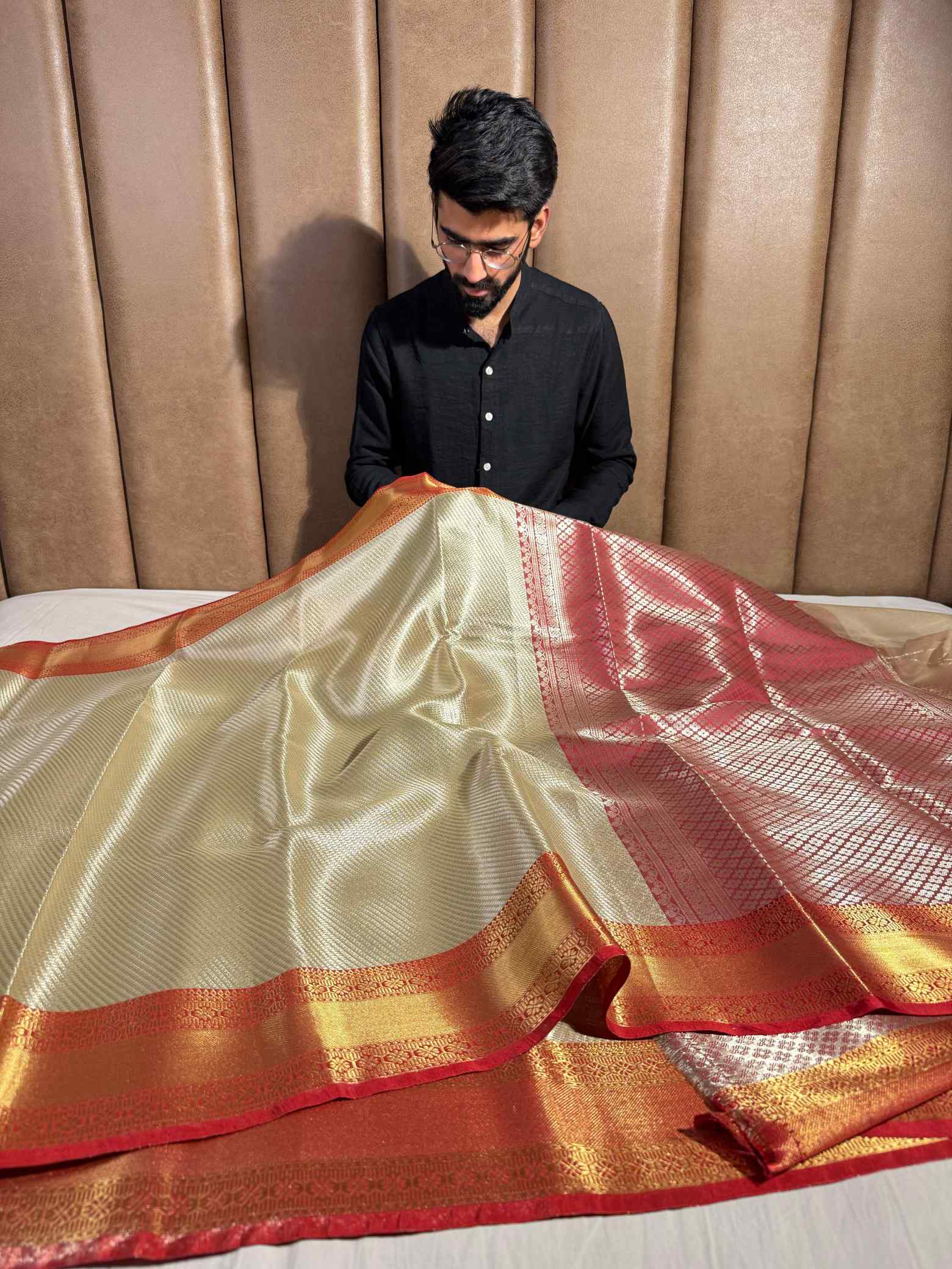 Mesmerising Kanjivaram Brocade Tissue Silk Banarasi Saree