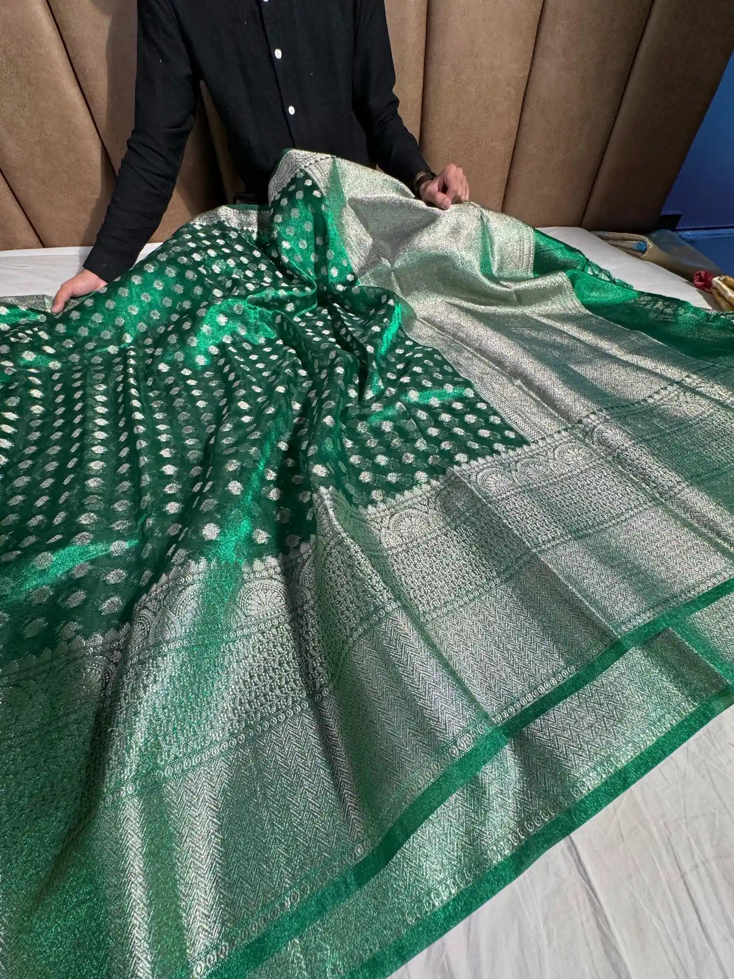 Metallic Emerald Green Glass Tissue Silk Zari Buti Banarasi Saree