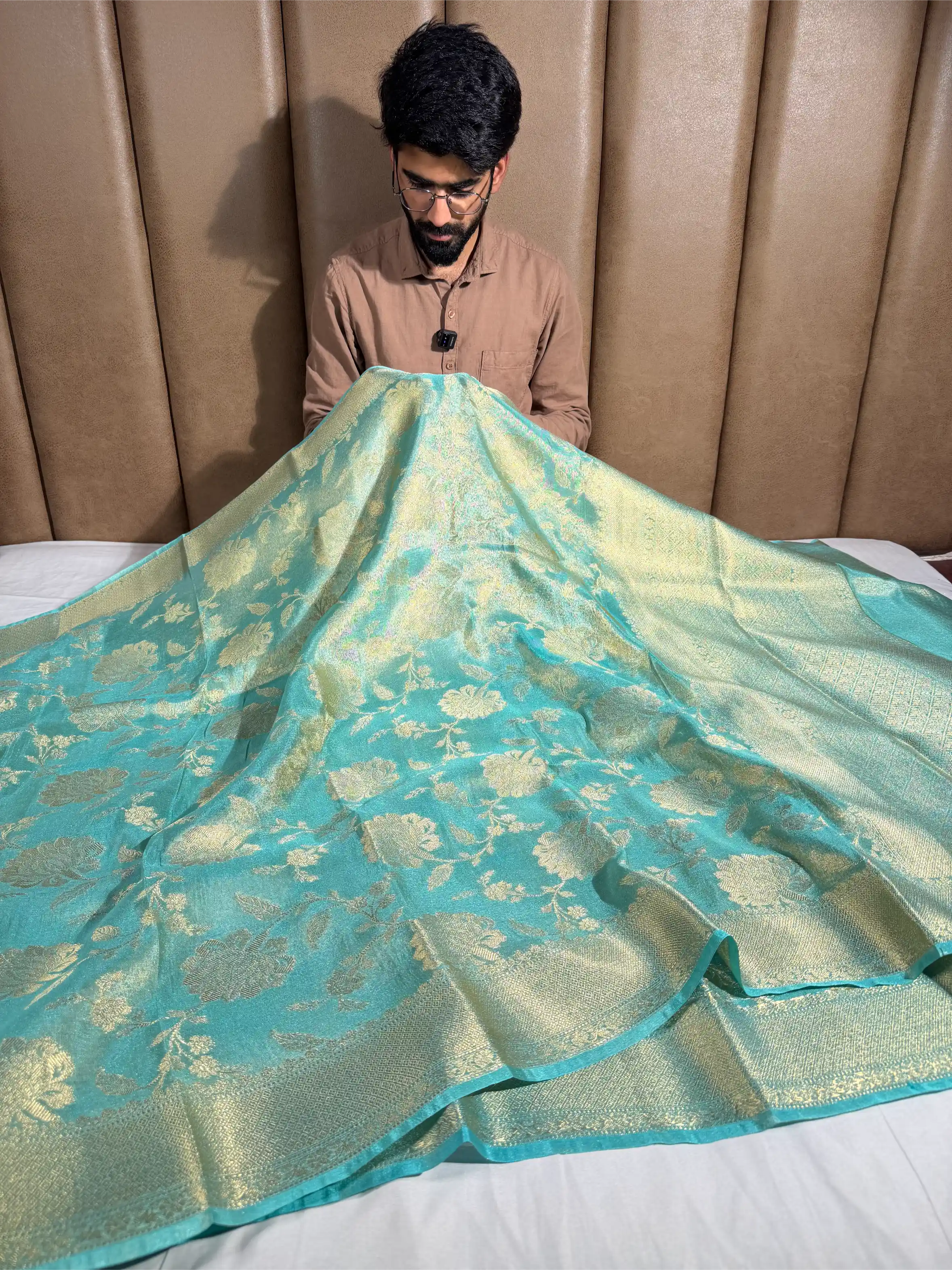 Metallic Green Breathable Tissue Silk Banarasi Saree