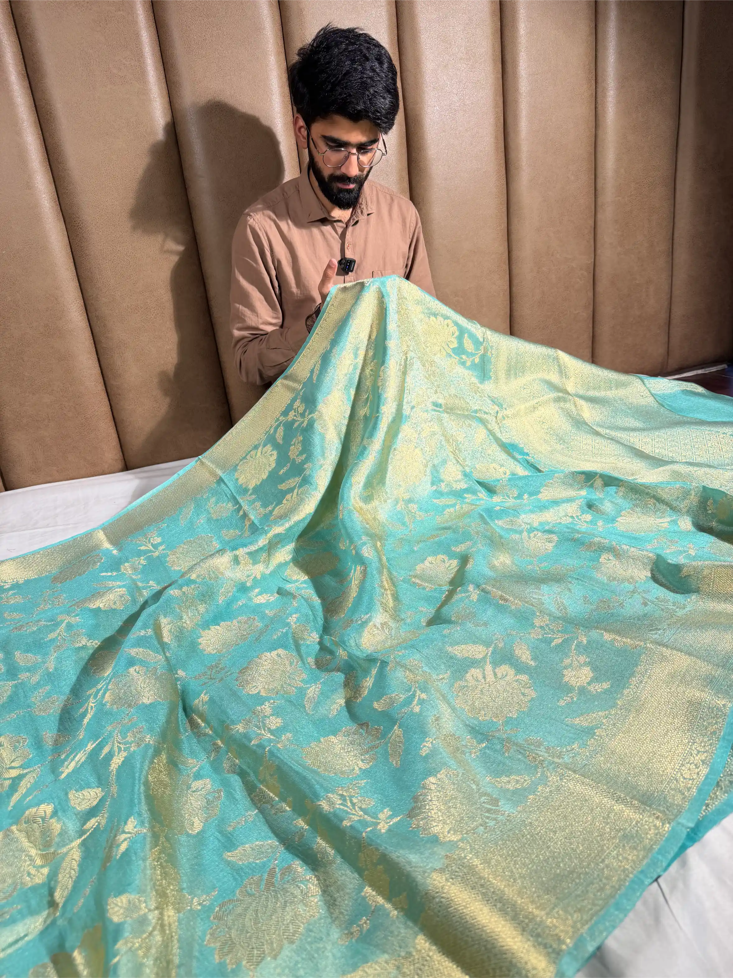 Metallic Green Breathable Tissue Silk Banarasi Saree