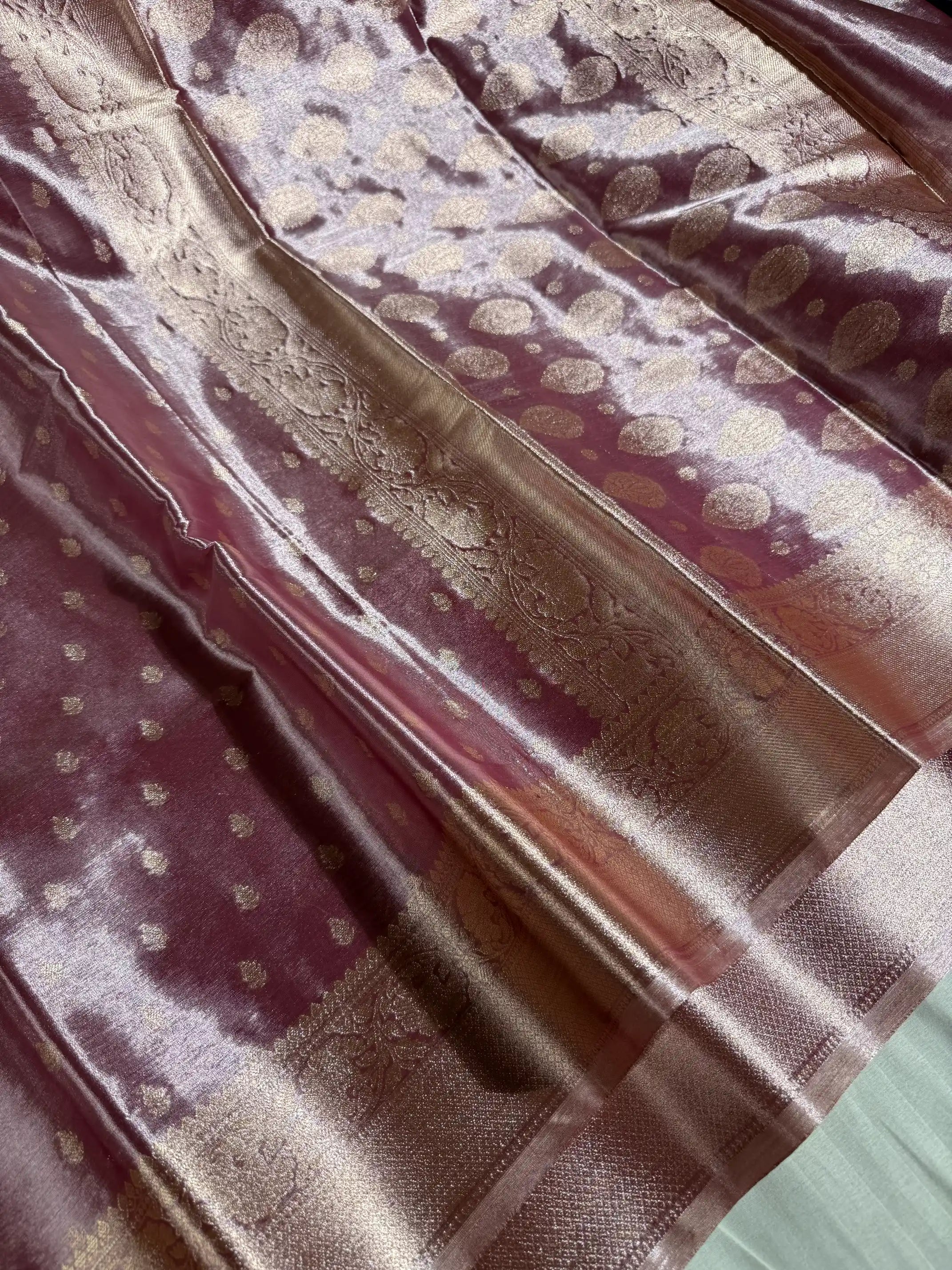 Metallic Light Lavender Kathan Tissue Silk Banarasi Saree