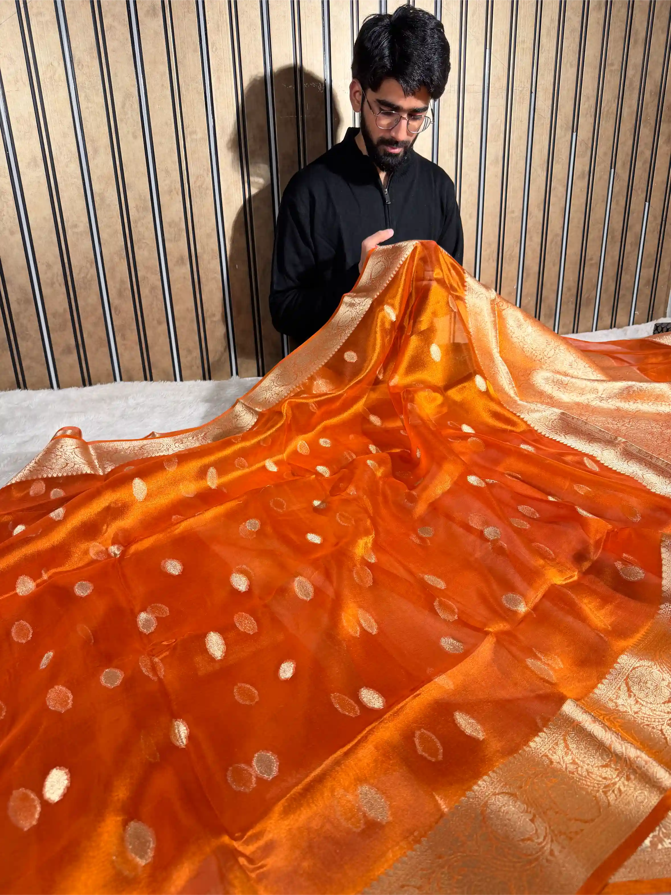Metallic Orange 100% Pure Tissue Silk Traditional Buti Weave Banarasi Saree