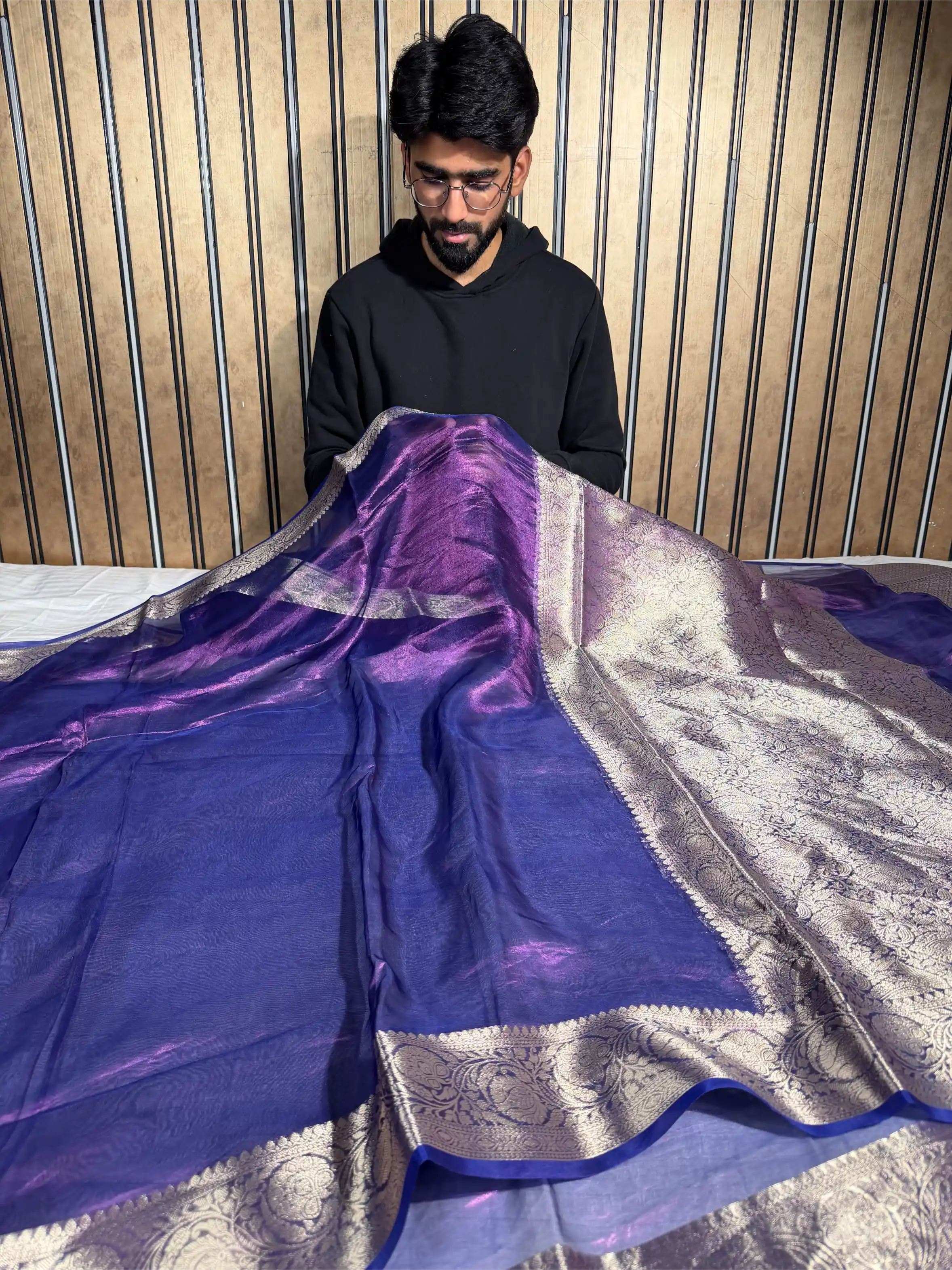 Metallic Purple Shade 100% Pure Tissue Silk Traditional Jacquard Weave Banarasi Saree