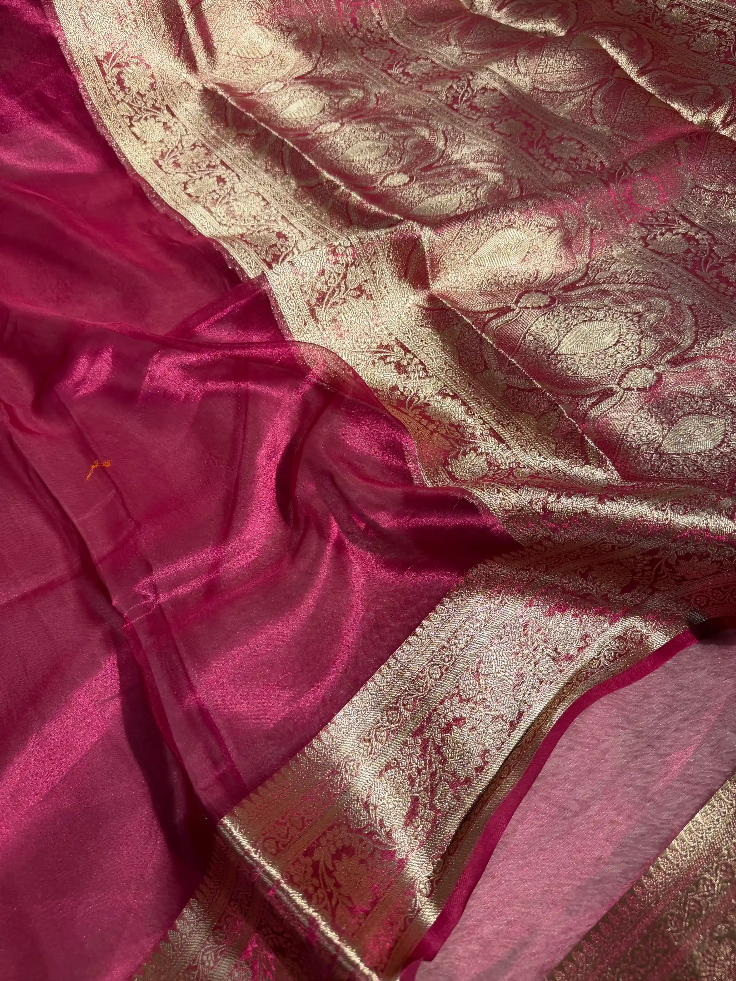 Metallic Rani Pink 100% Pure Tissue Silk Traditional Jacquard Weave Banarasi Saree