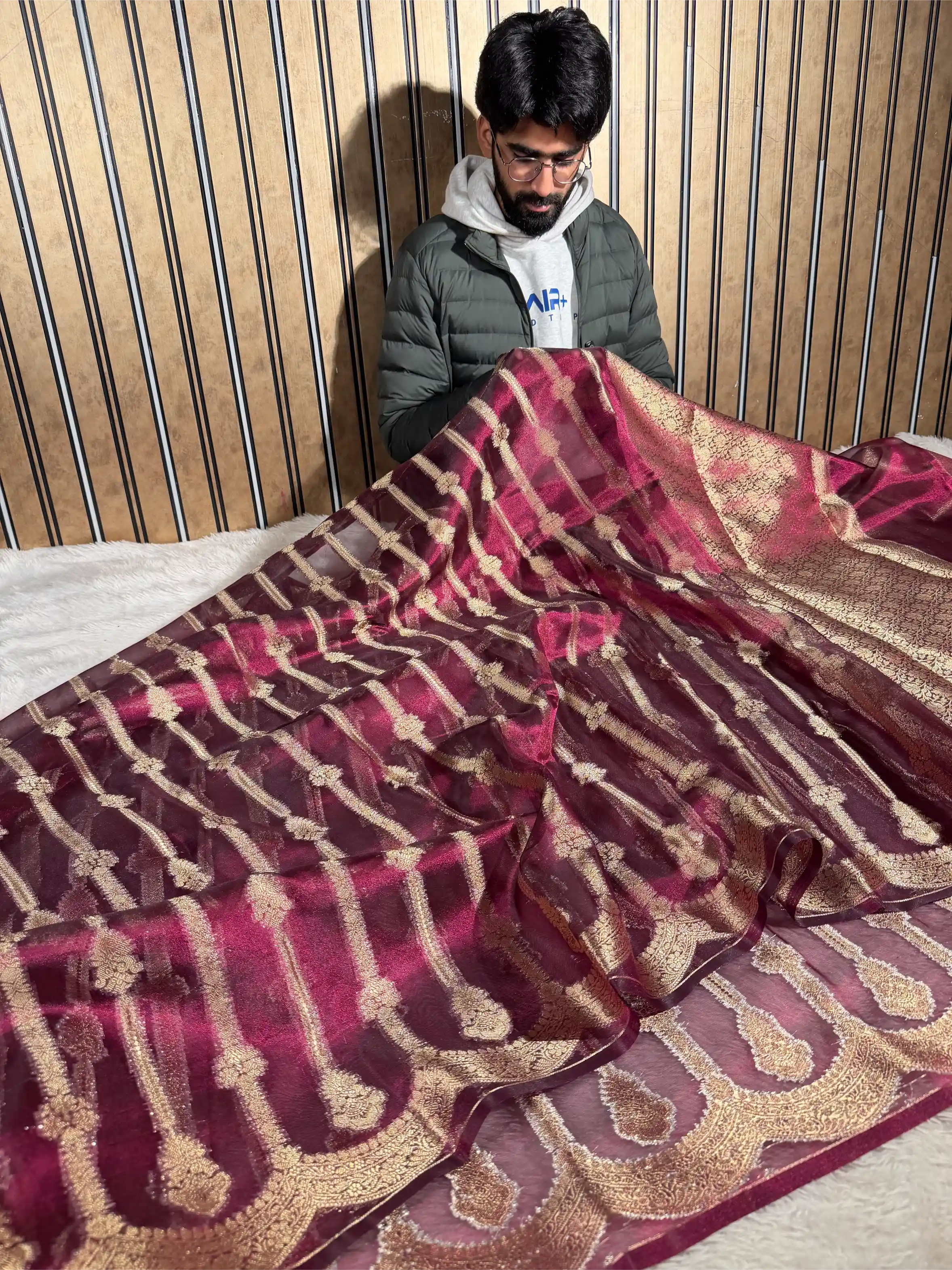 Metallic Rani Pink Kora Tissue Silk Contemporary Weave Banarasi Saree