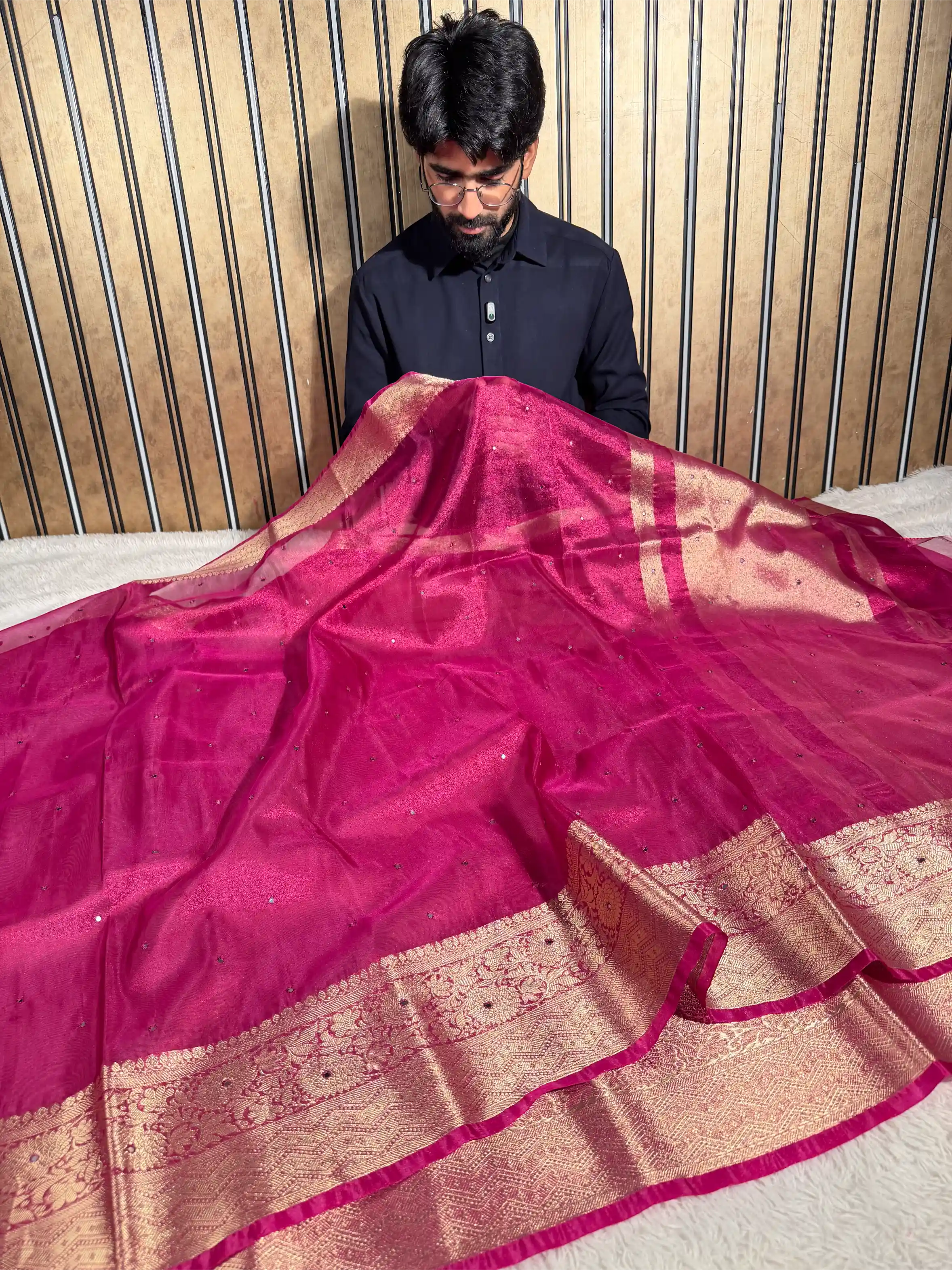 Metallic Rani Pink Tissue Silk Mirror Work Banarasi Saree