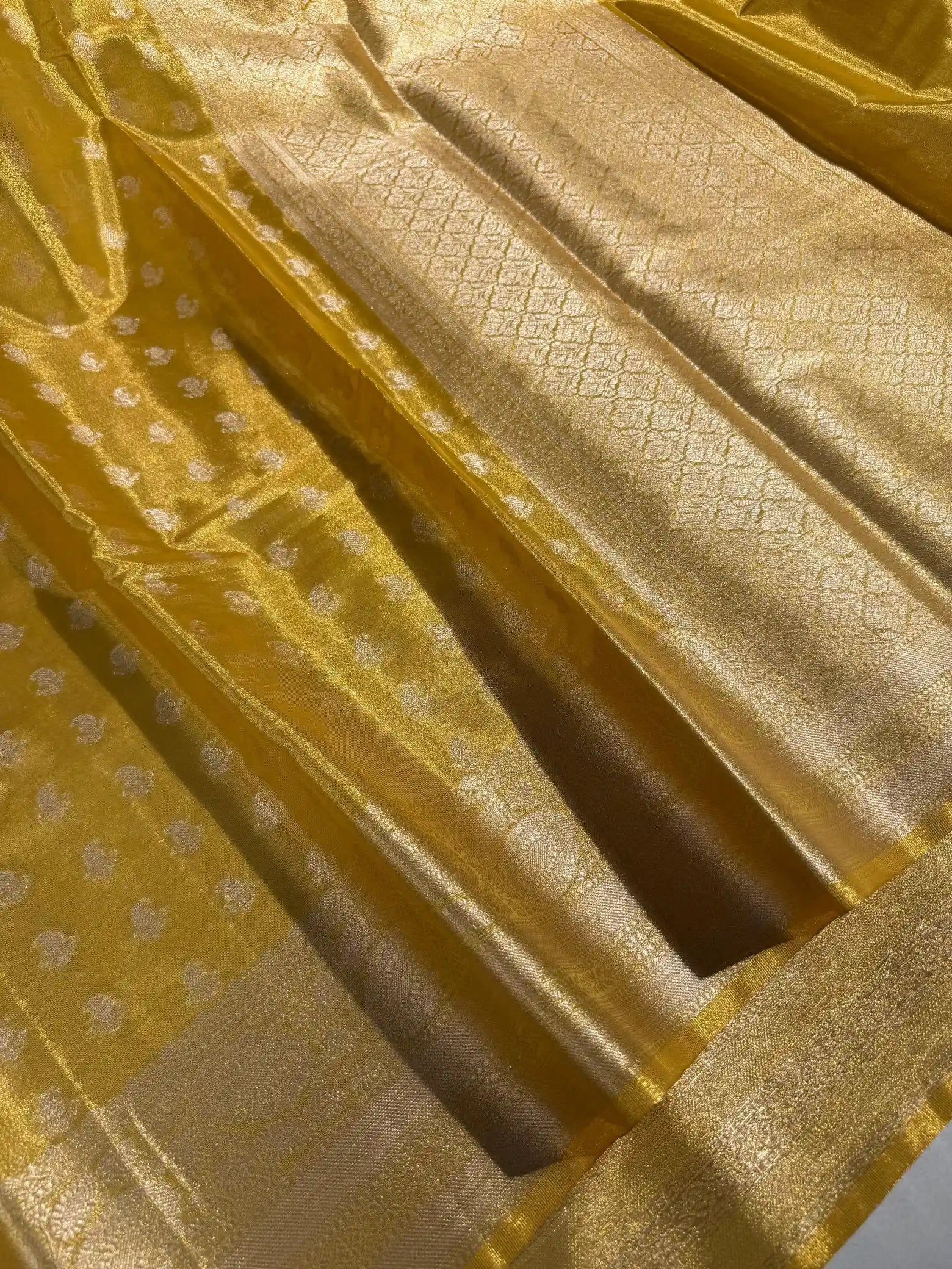 Metallic Yellow Traditional Kathan Tissue Silk Traditional Banarasi Saree