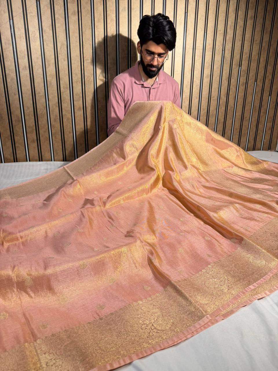 Metallic peach breathable Katan tissue silk Banarasi saree 