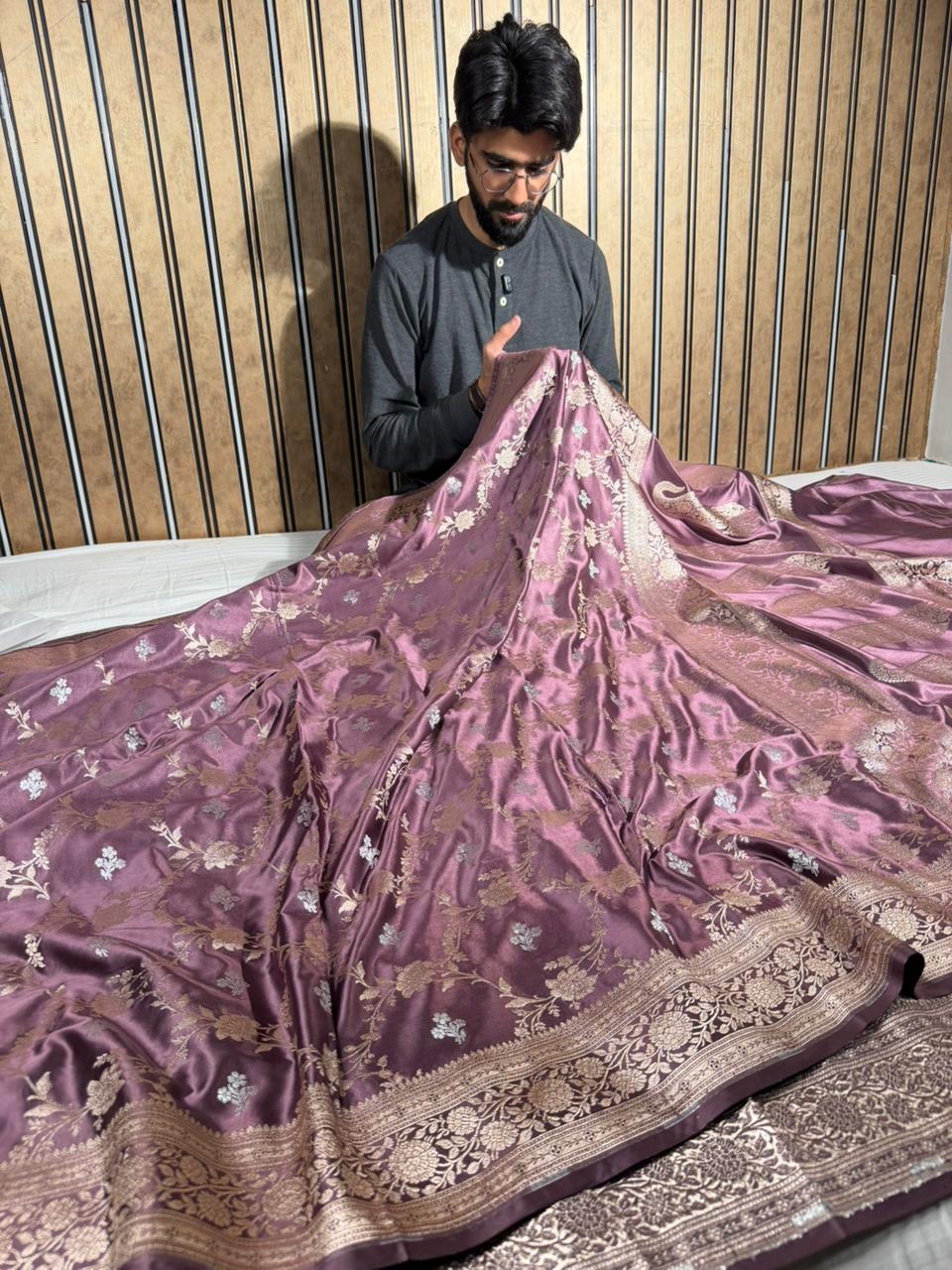 Moose Lavender Mashru Katan Silk Meenakari Floral Weave Banarasi Saree