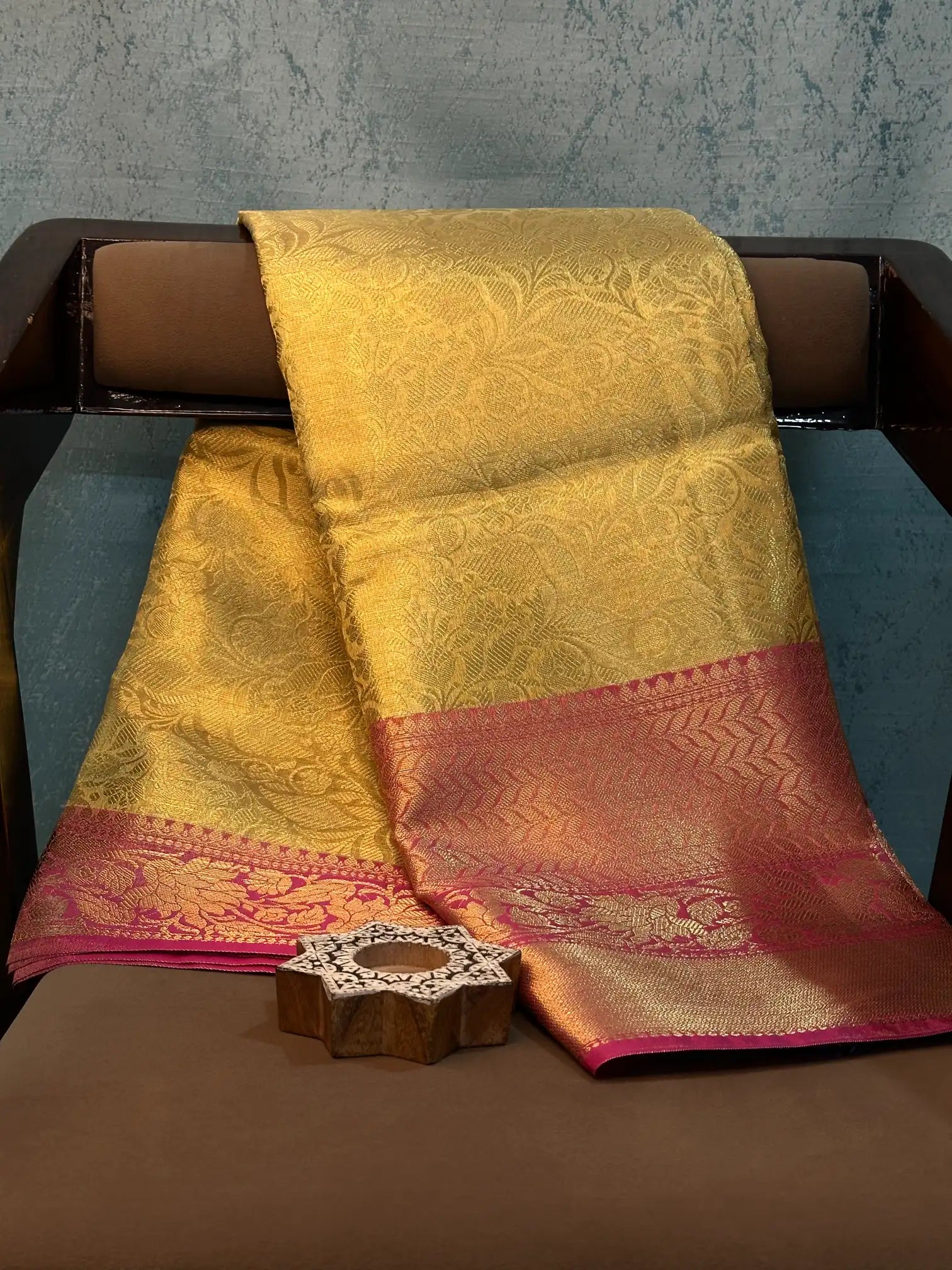 Eccentric Weave Softsilk Traditional Banarasi Saree