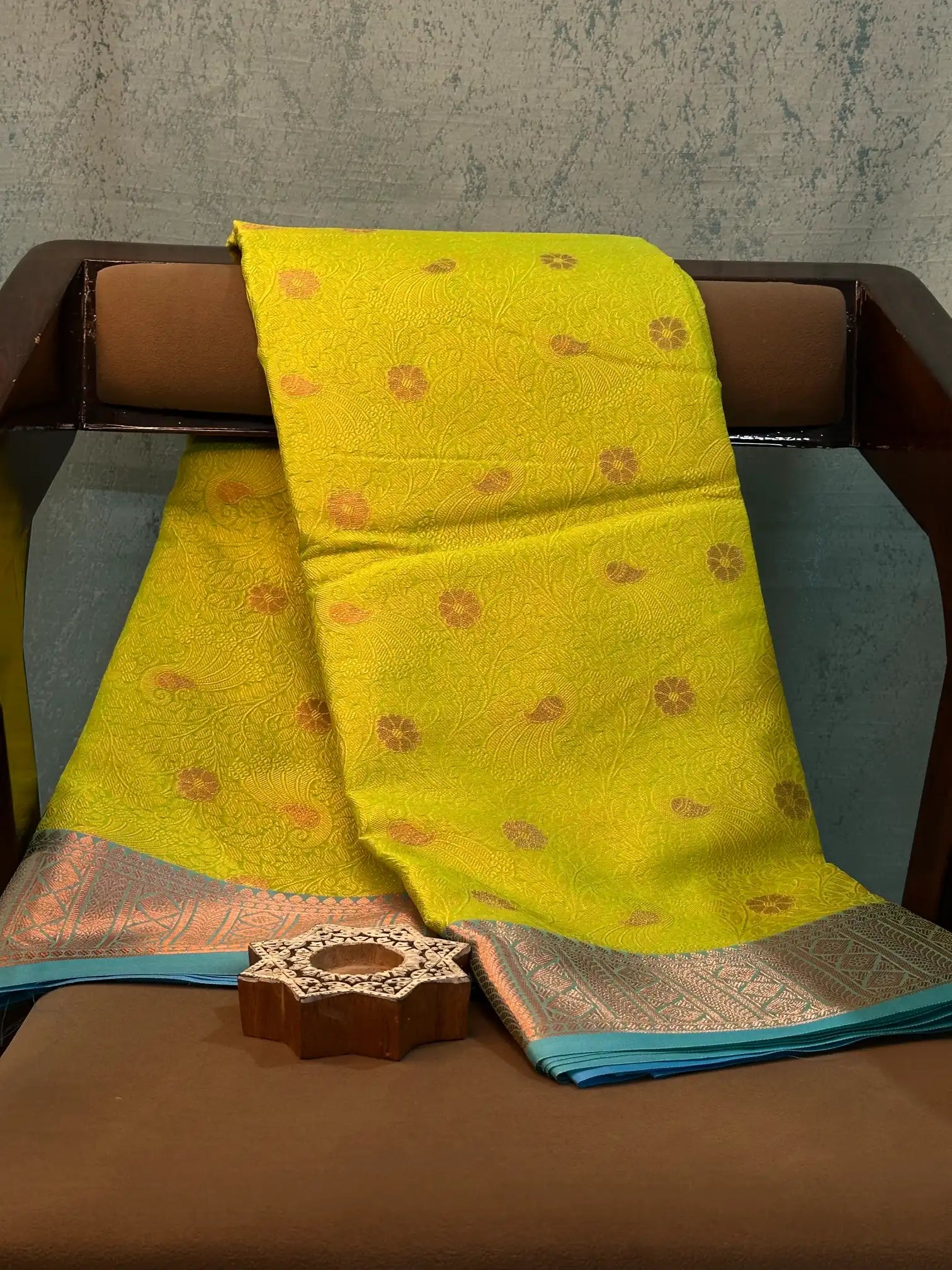 Jacquard Weave Soft Beautiful Banarasi Saree