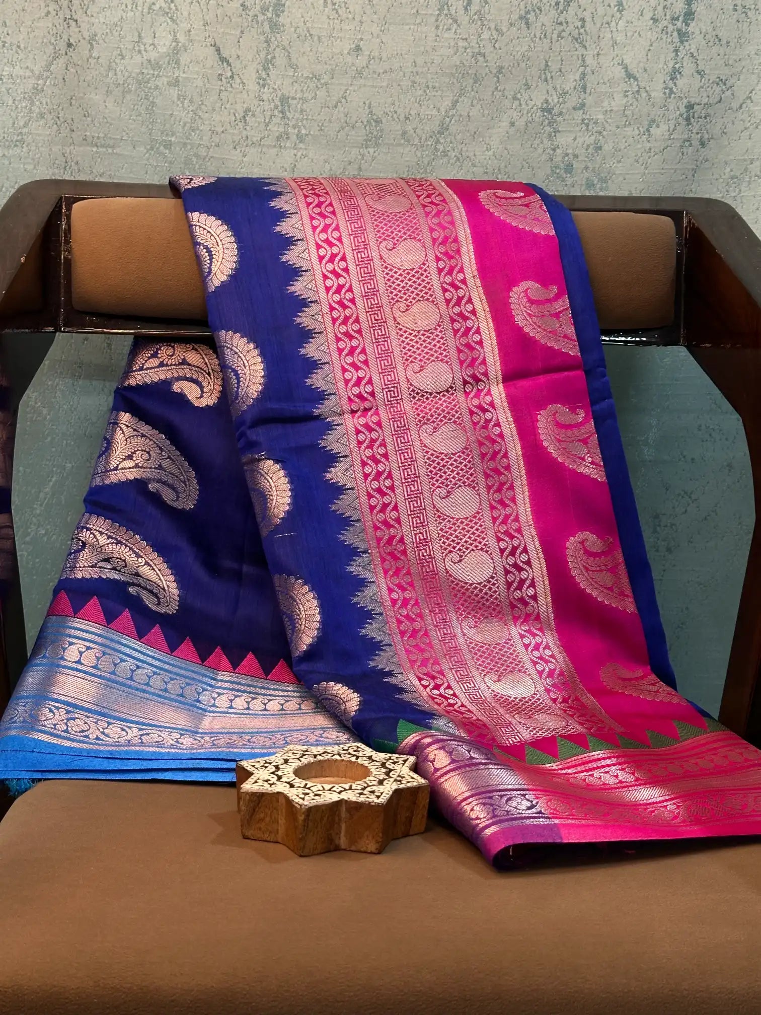 Eccentric Weave Softsilk Traditional Banarasi Saree