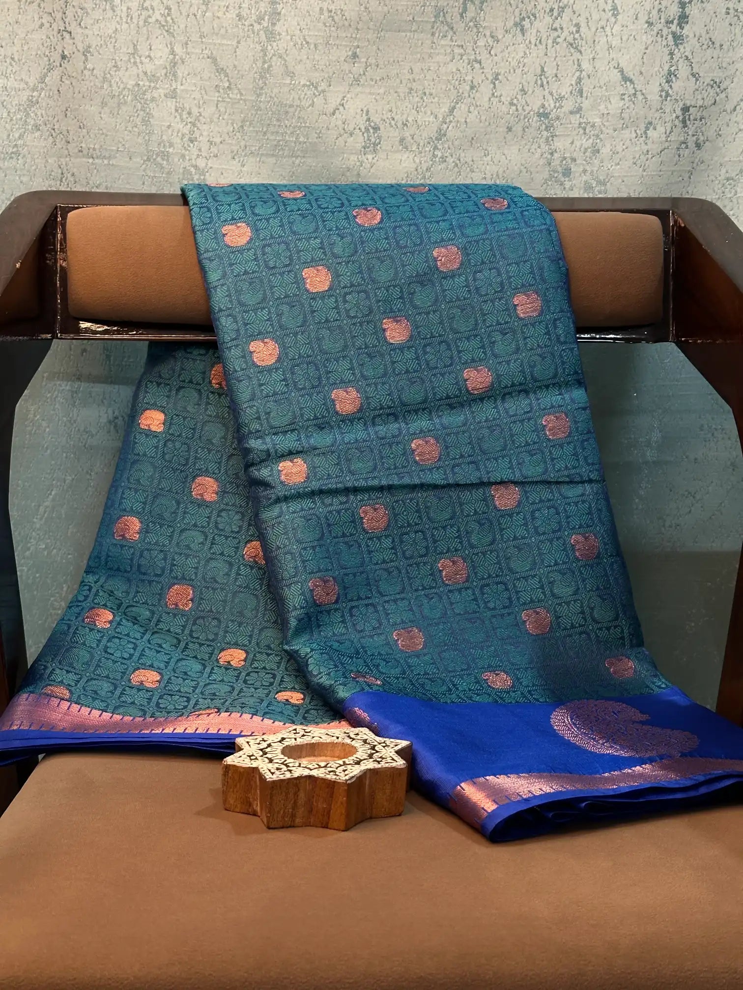 Jacquard weave soft beautiful Banarasi saree