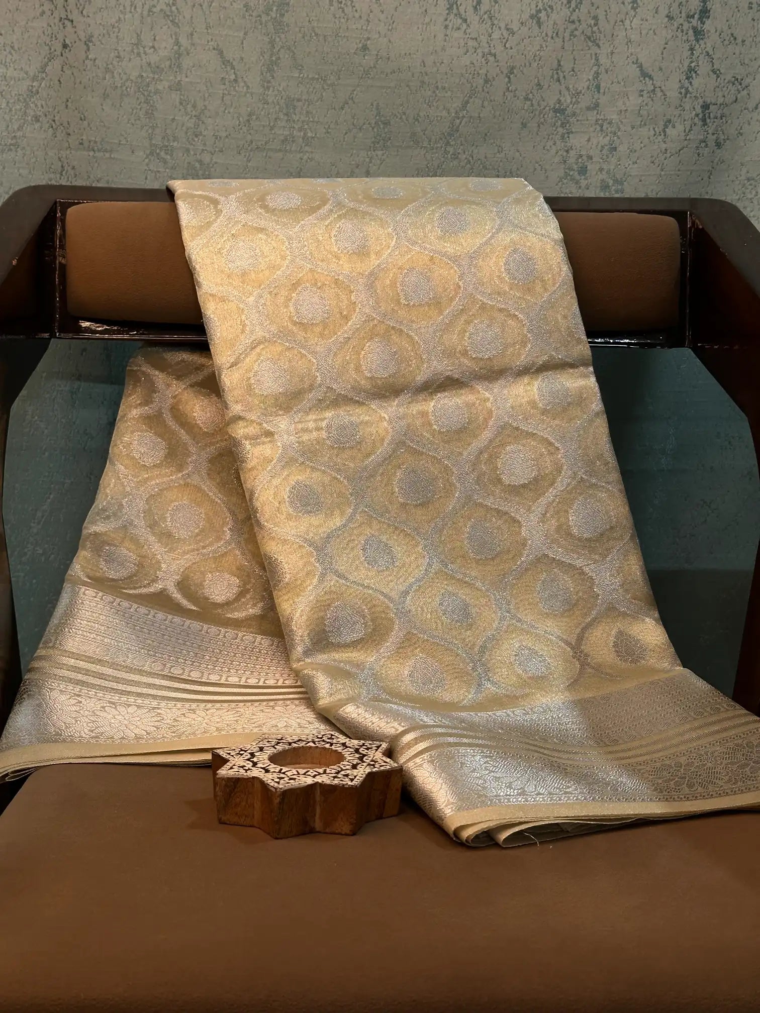 Jacquard weave soft beautiful Banarasi saree