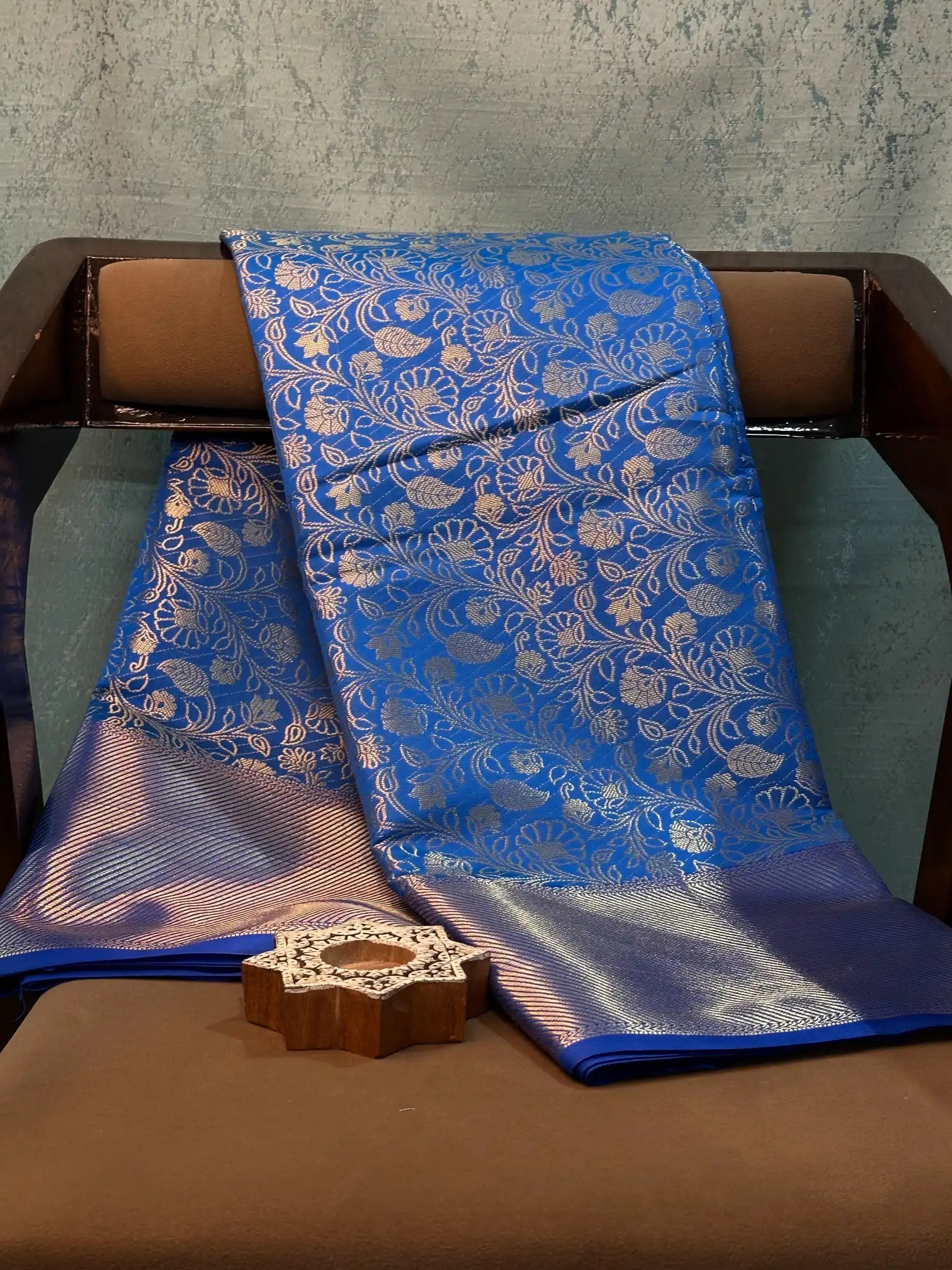 Eccentric Weave Softsilk Traditional Banarasi Saree