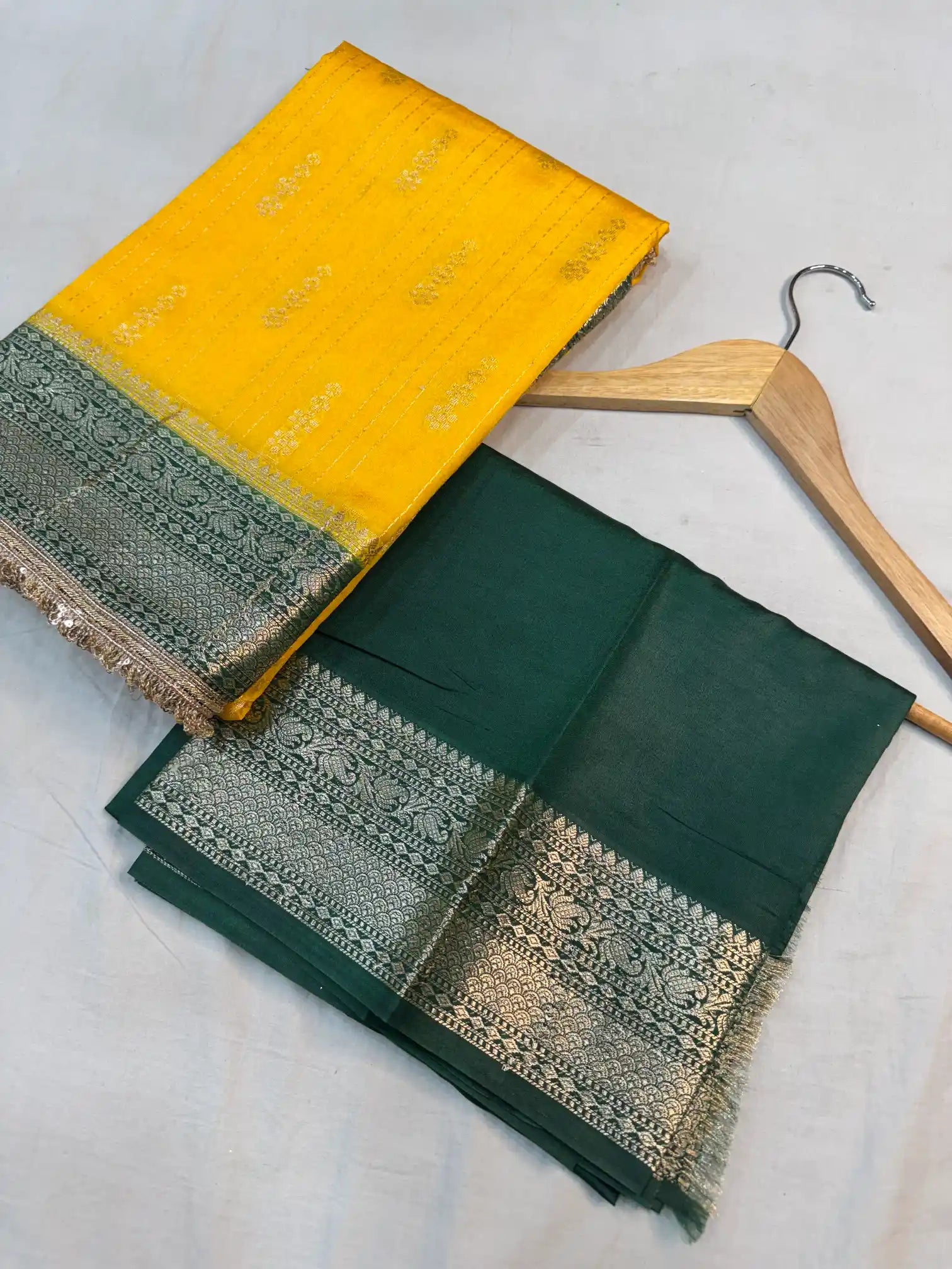 Mustard Yellow Eccentric Chiniya Silk Designer Banarasi Saree