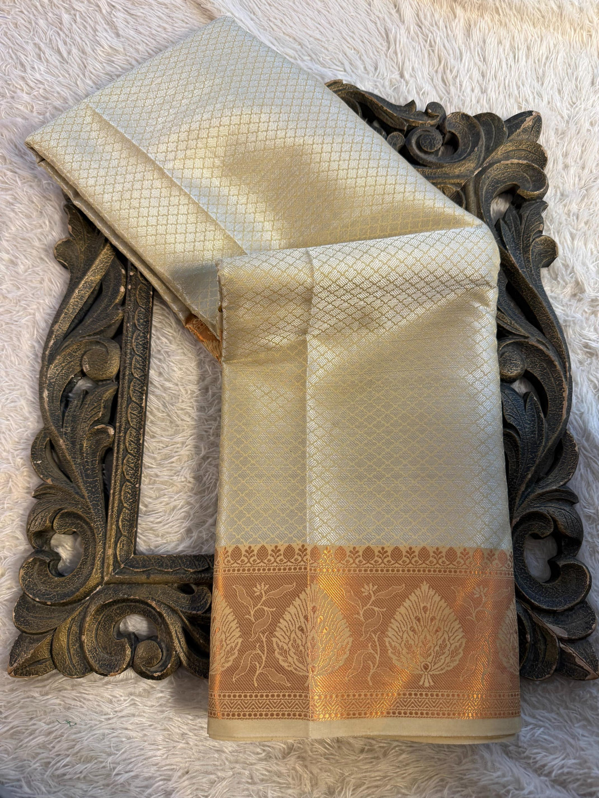 Eccentric zari weave Softsilk Banarasi Saree