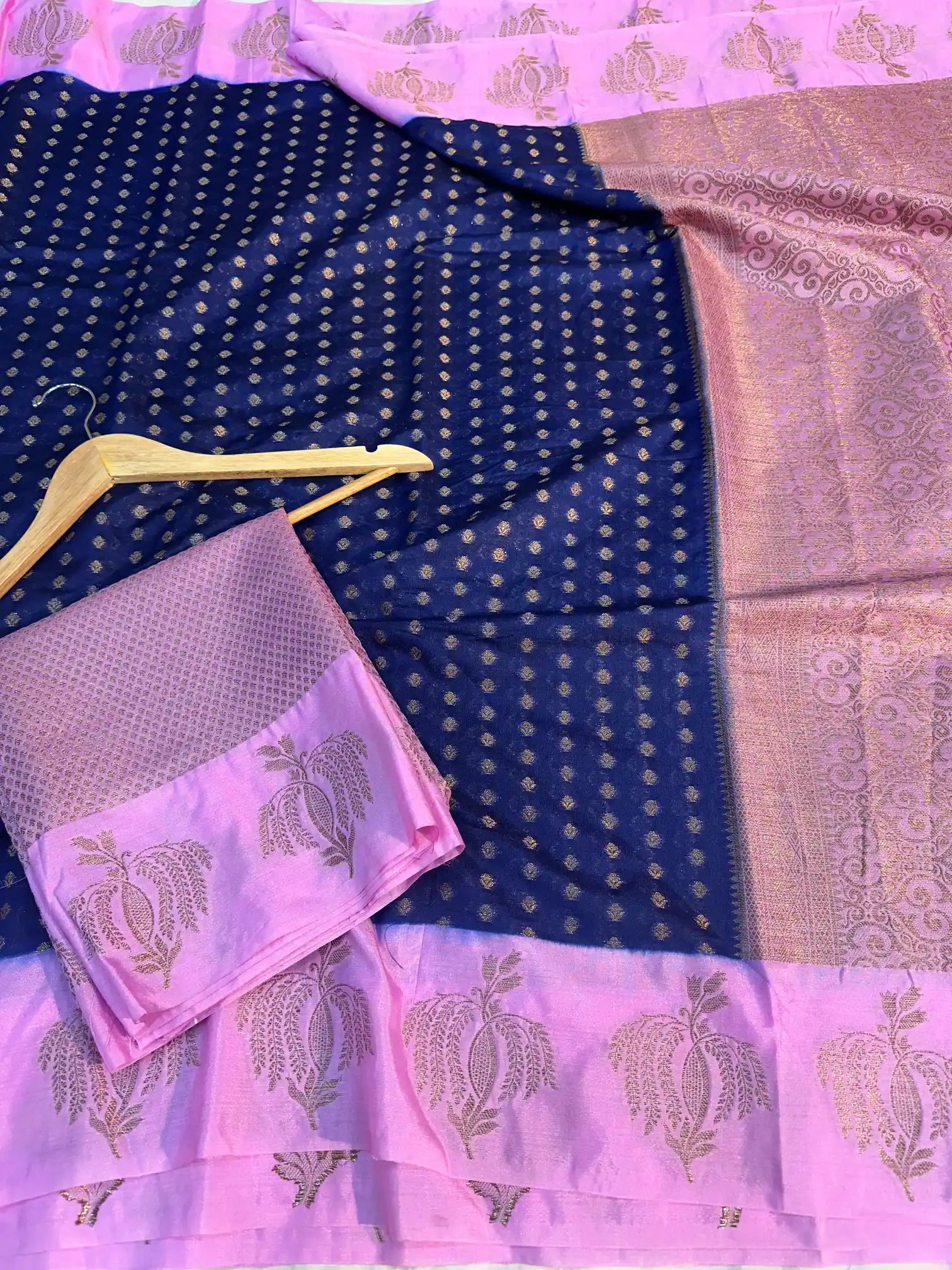 Navy Blue Chiniya silk zari Buti Banarasi Saree 