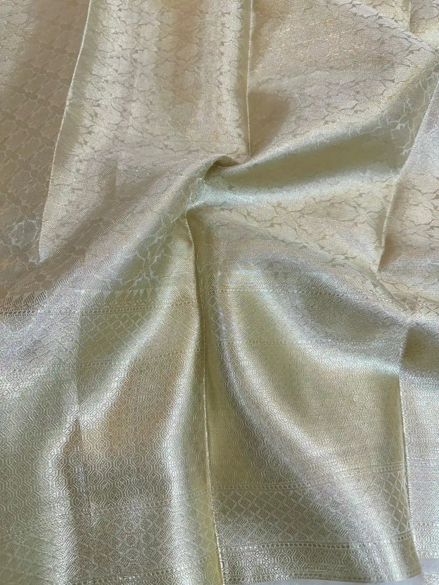 Nita Ambani Ma’am Inspired Glass Tissue Silk Saree