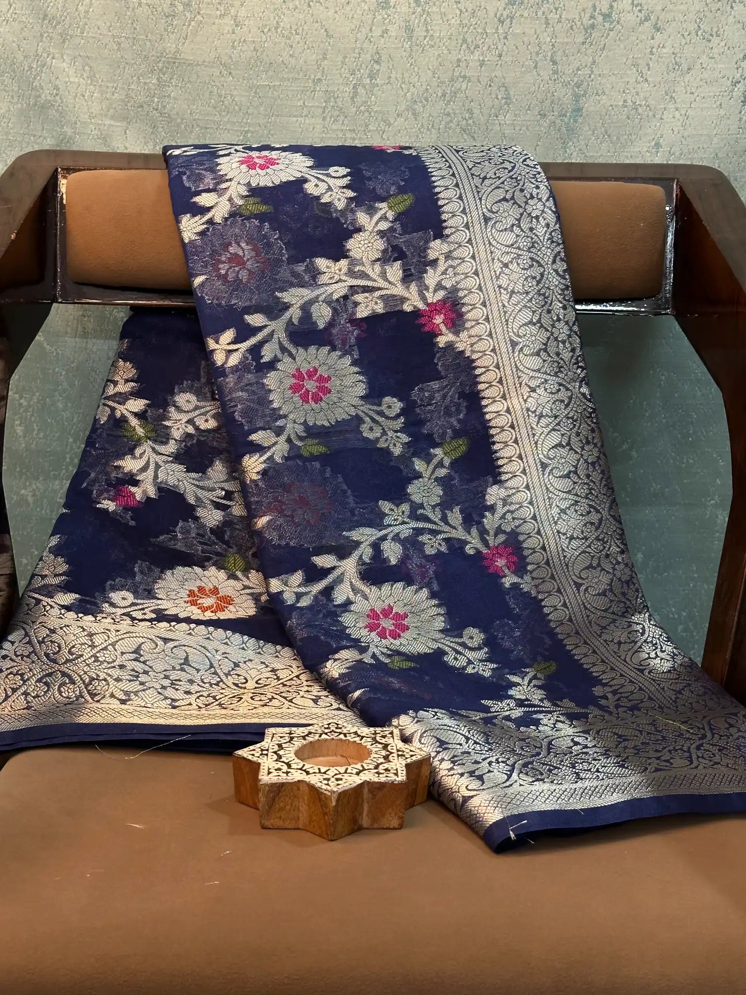 Premium Contemperory Weave Softsilk Banarasi Saree
