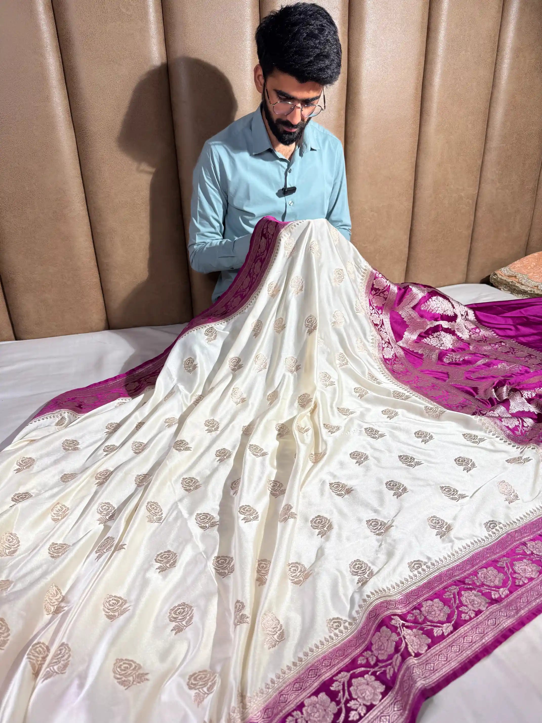 Off White Contrast Mashru Katan Silk Banarasi Saree