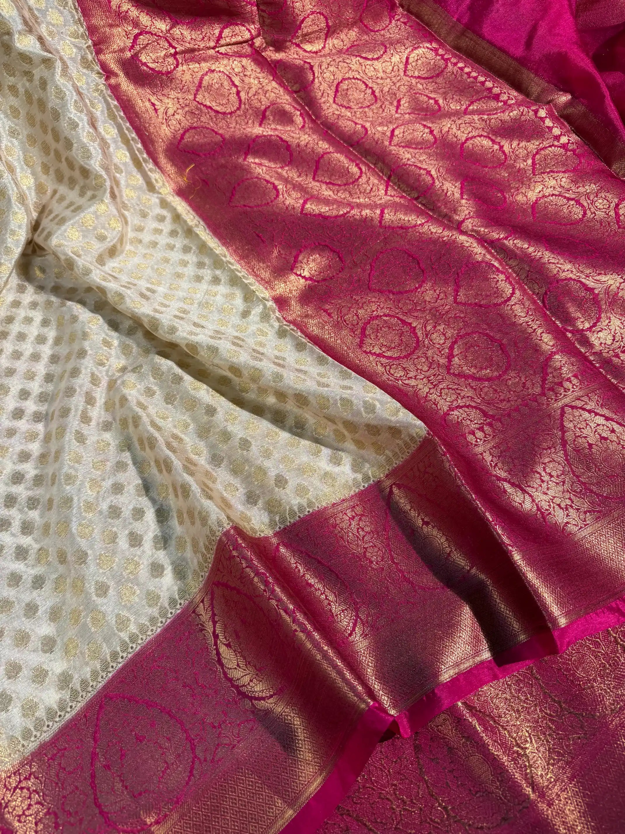 Off White Georgette Silk Zari Buti Weave Banarasi Saree