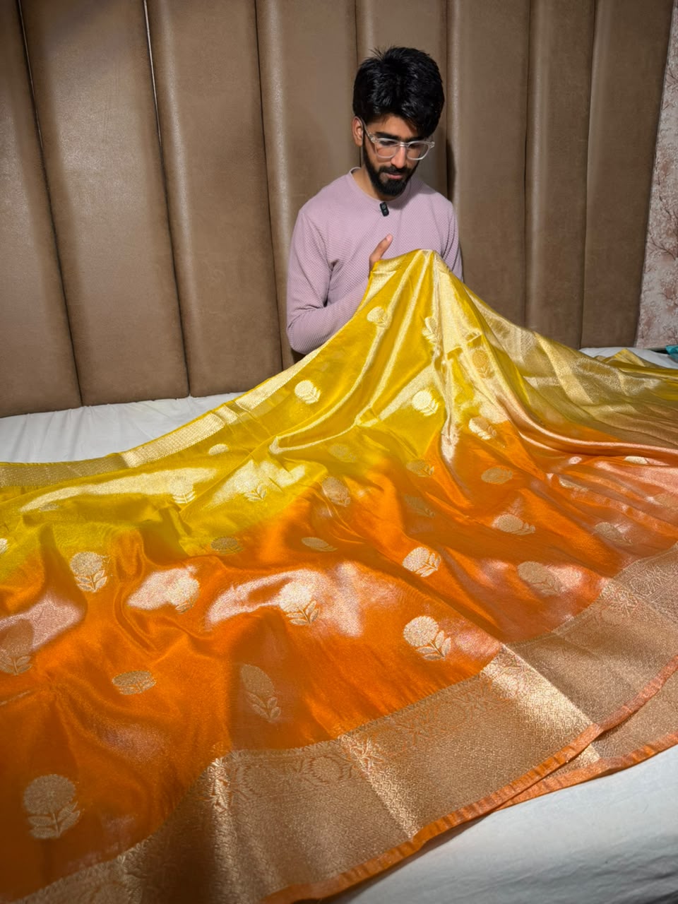 Ombré Eccentric Breathable Soft Tissue Banarasi Saree