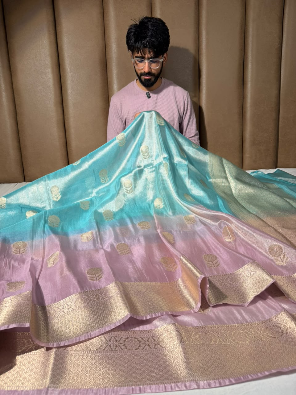 Ombré Eccentric Breathable Soft Tissue Banarasi Saree