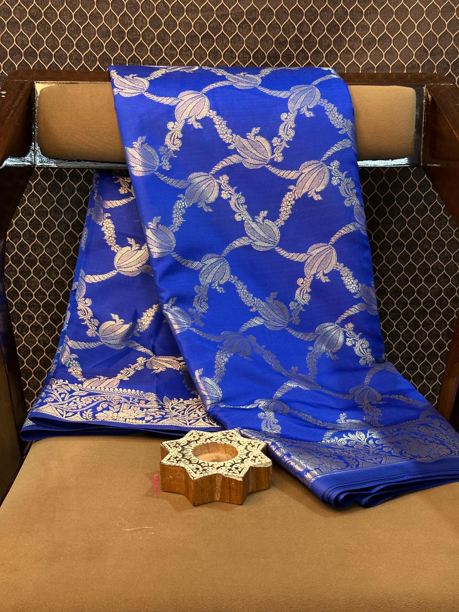 Eccentric zari weave Softsilk Banarasi saree