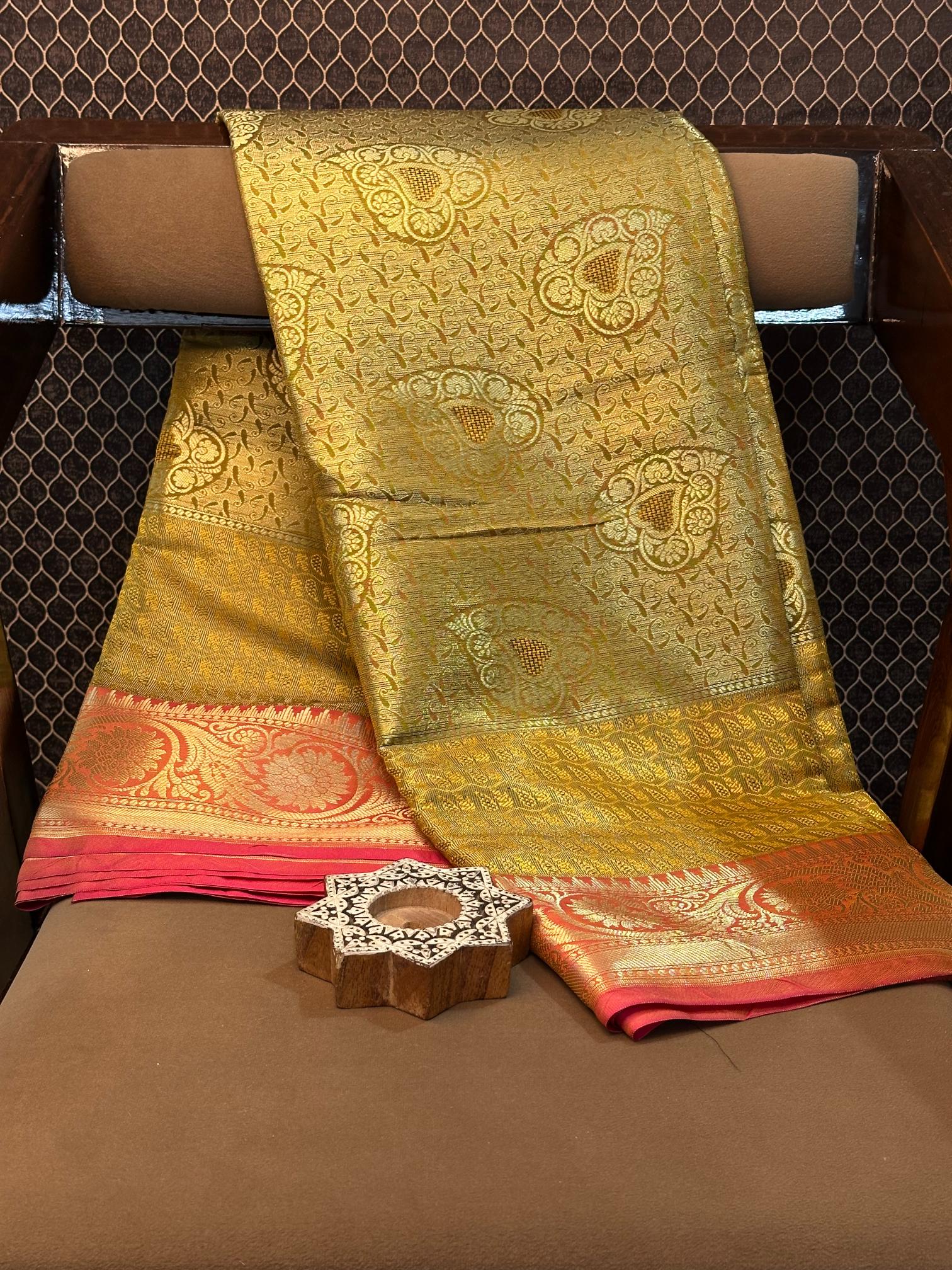 Eccentric Zari Weave Softsilk Heritage Banarasi Saree