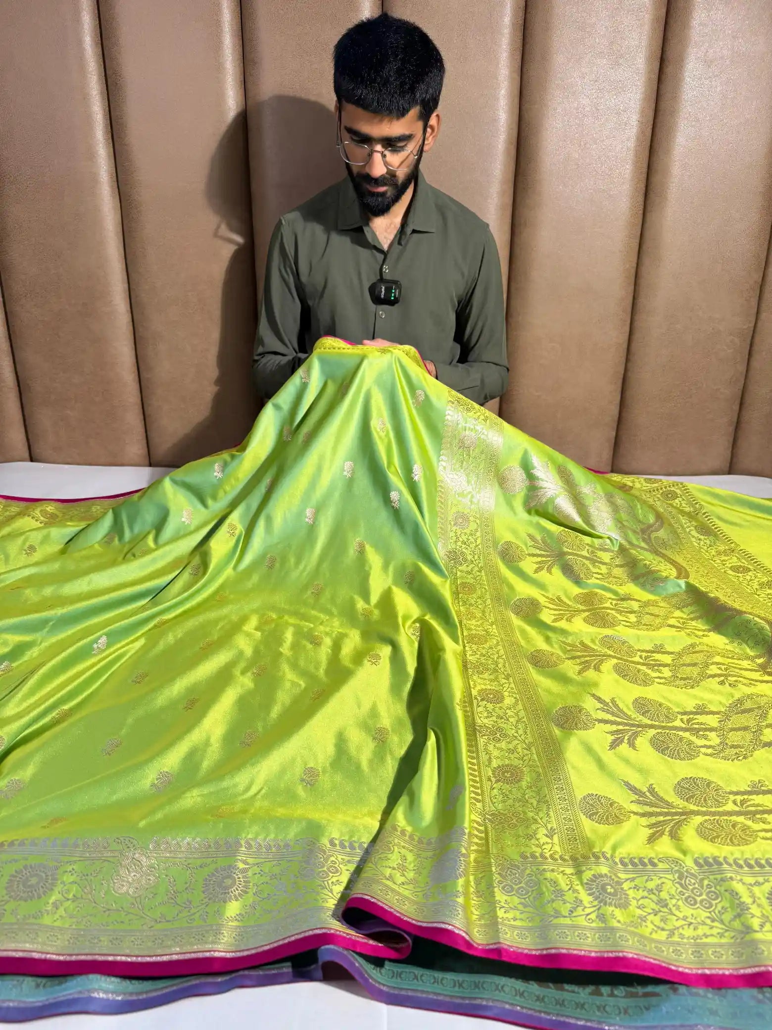 Parrot Green Beautiful Mashru Katan Silk Saree