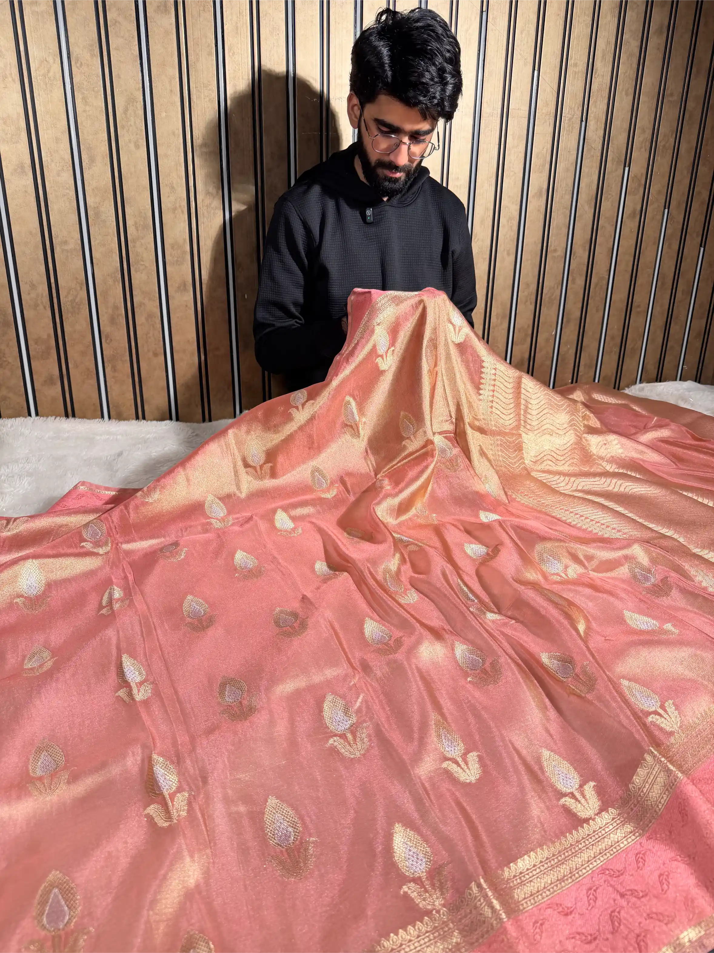 Pastel Peach Breathable Tissue Silk Flower Buta Banarasi Saree