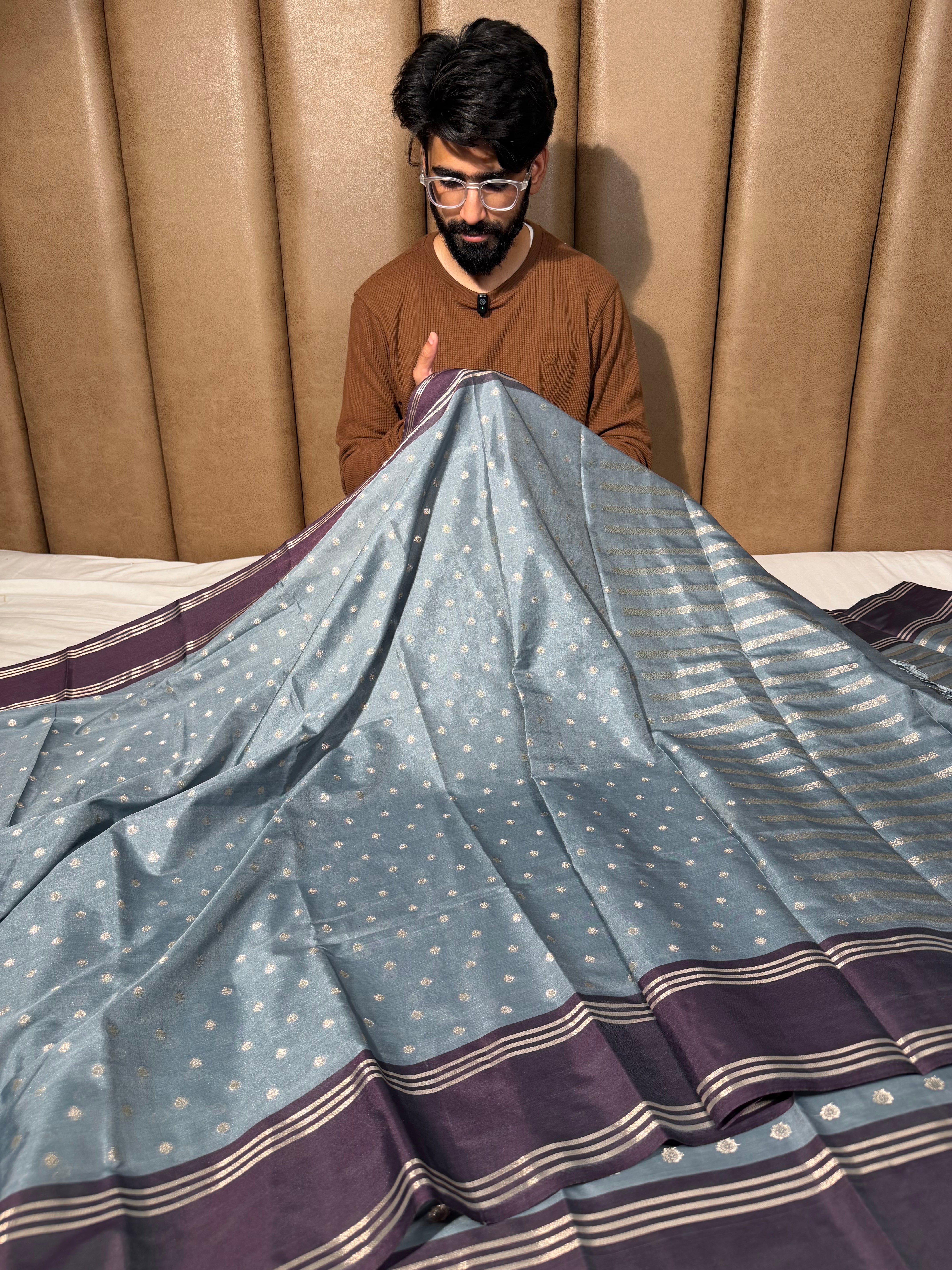 Light Grey Traditional Buti Banarasi Silk Saree