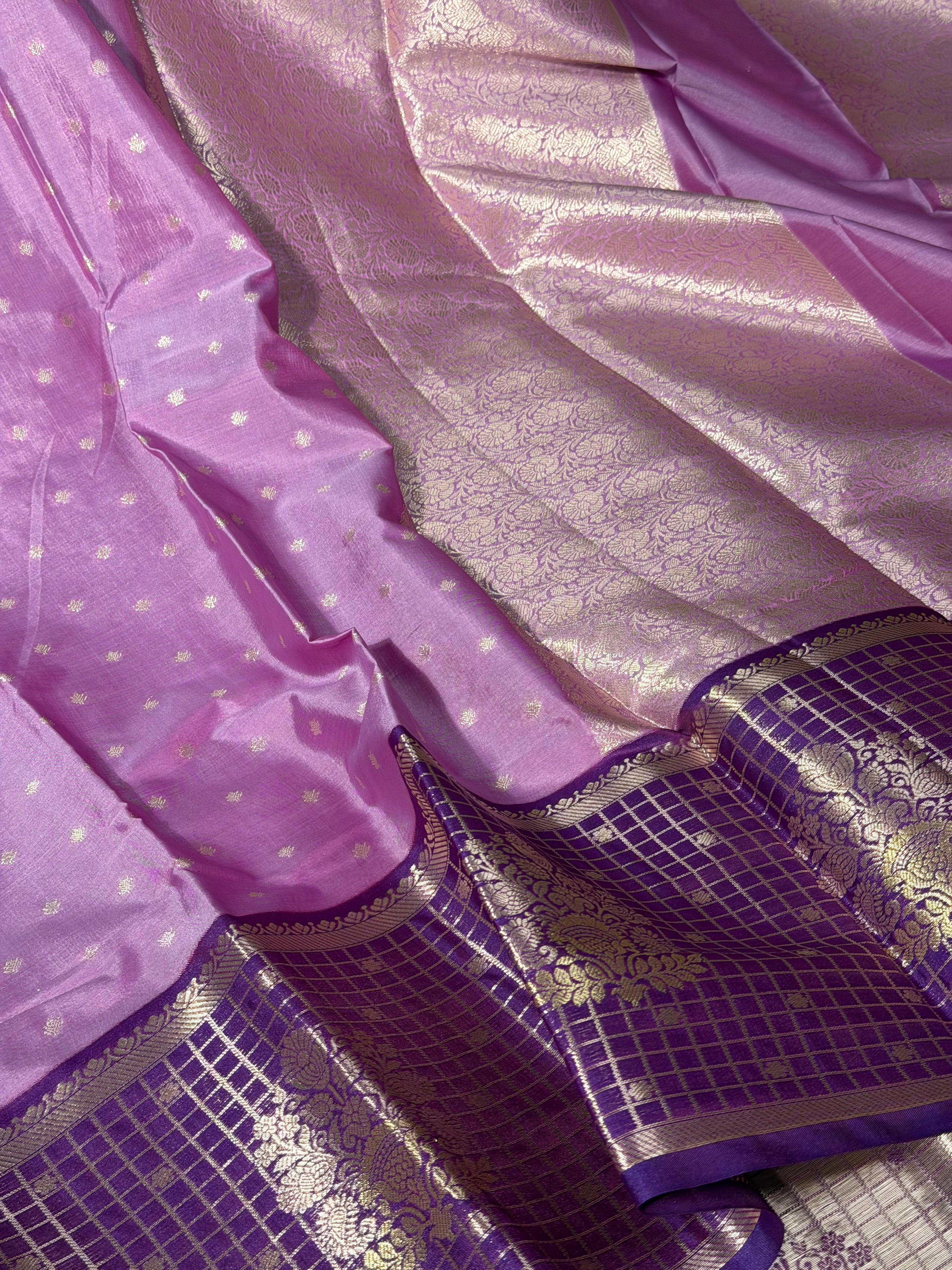 Lavender Shade Buti Weave Banarasi Silk Saree