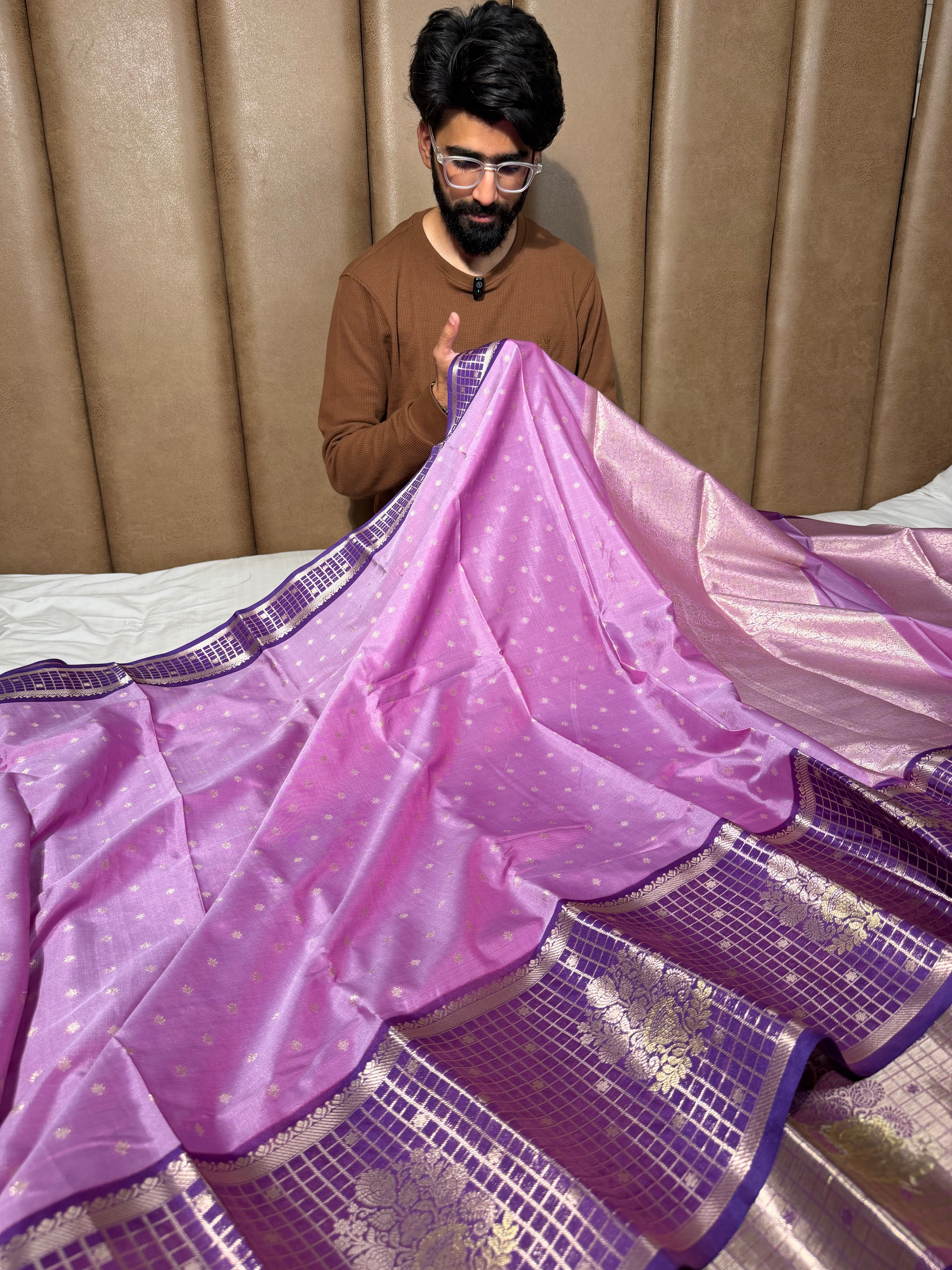 Lavender Shade Buti Weave Banarasi Silk Saree