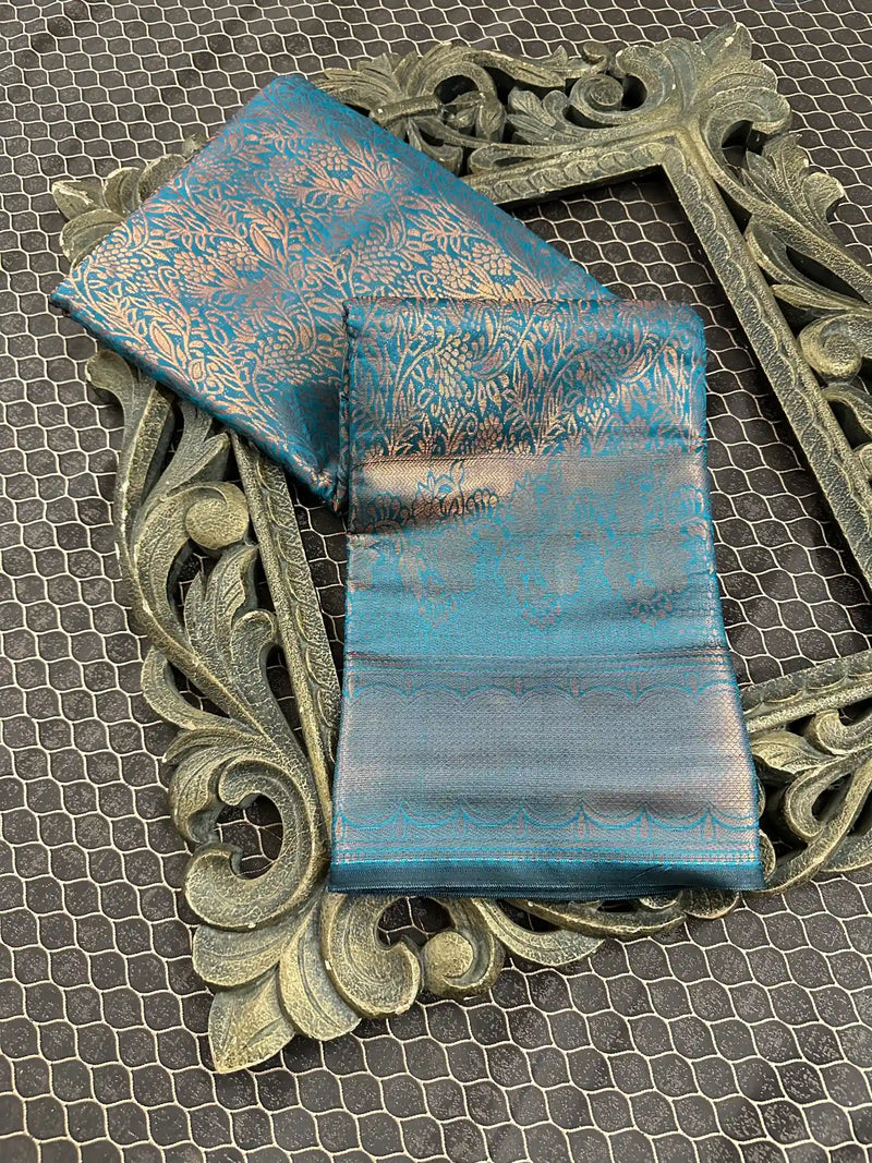 Beautiful Soft Cotton Zari Buta Banarasi Saree