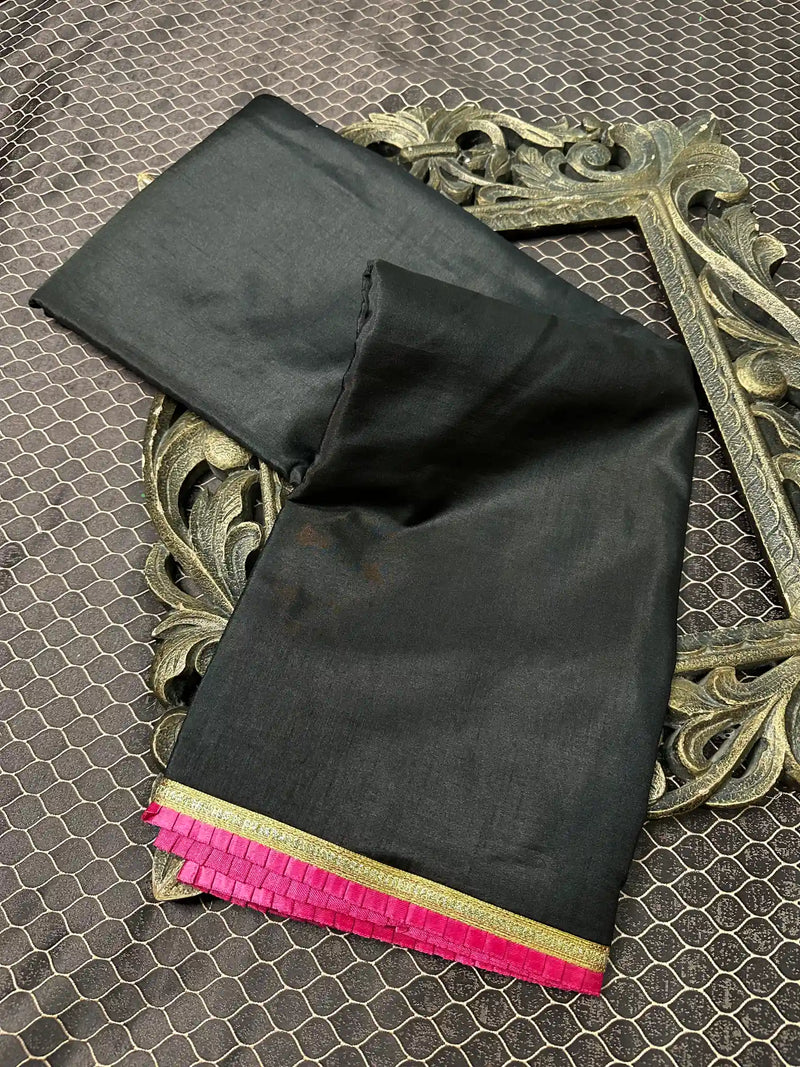 Beautiful Soft Cotton Zari Buta Banarasi Saree