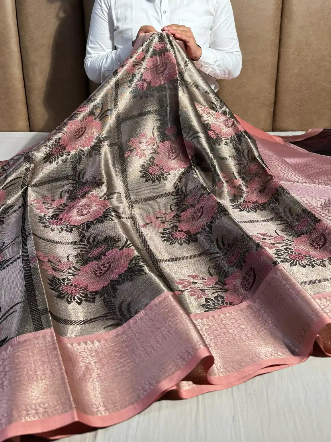 Premium Banarasi Luxurious Lightweight Tissue Silk saree with rich design in body