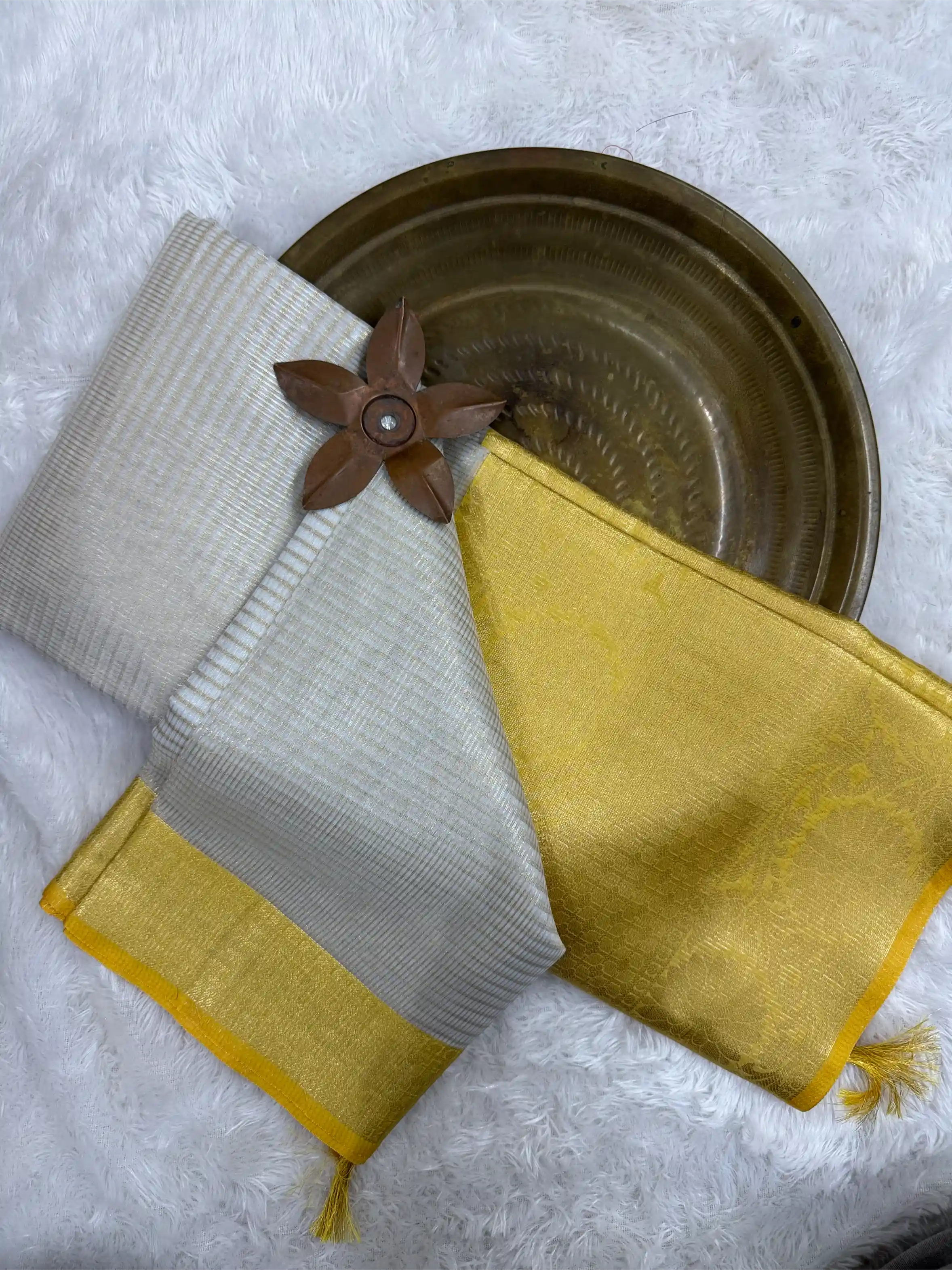 Premium Embossed Weave Softsilk Traditional Banarasi Saree