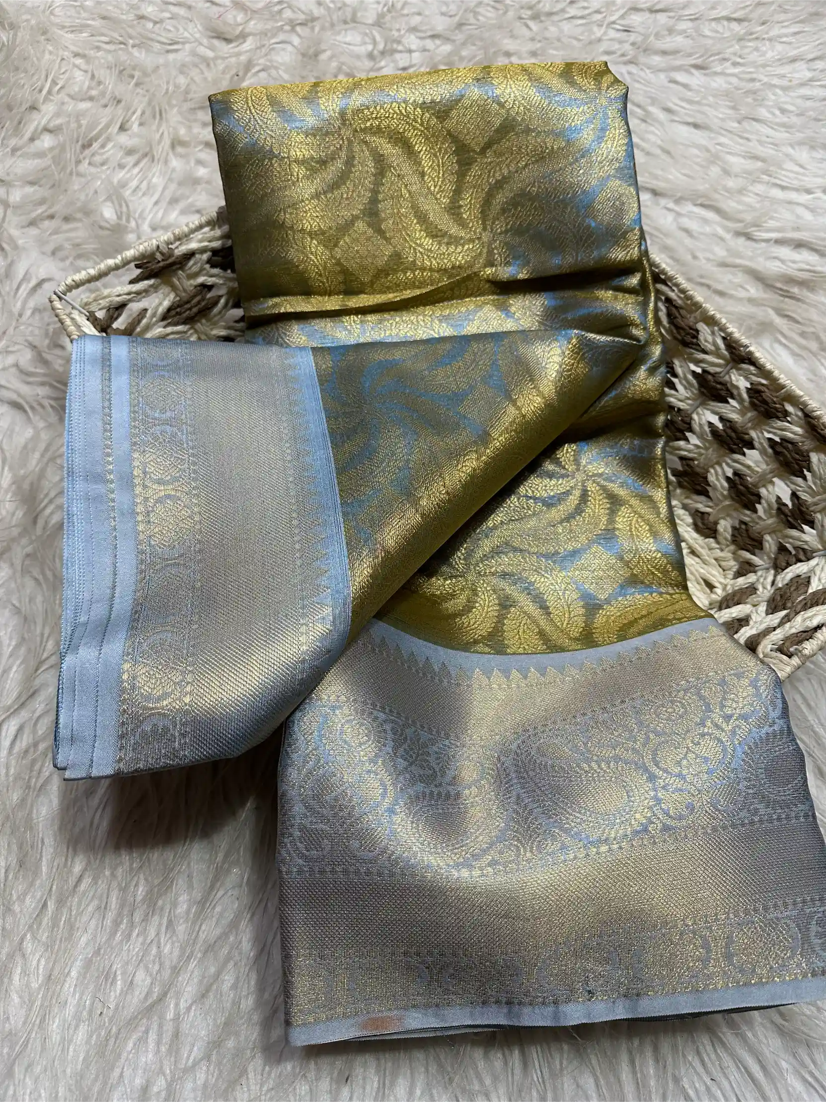 Premium Softsilk Heritage Weave Banarasi Saree