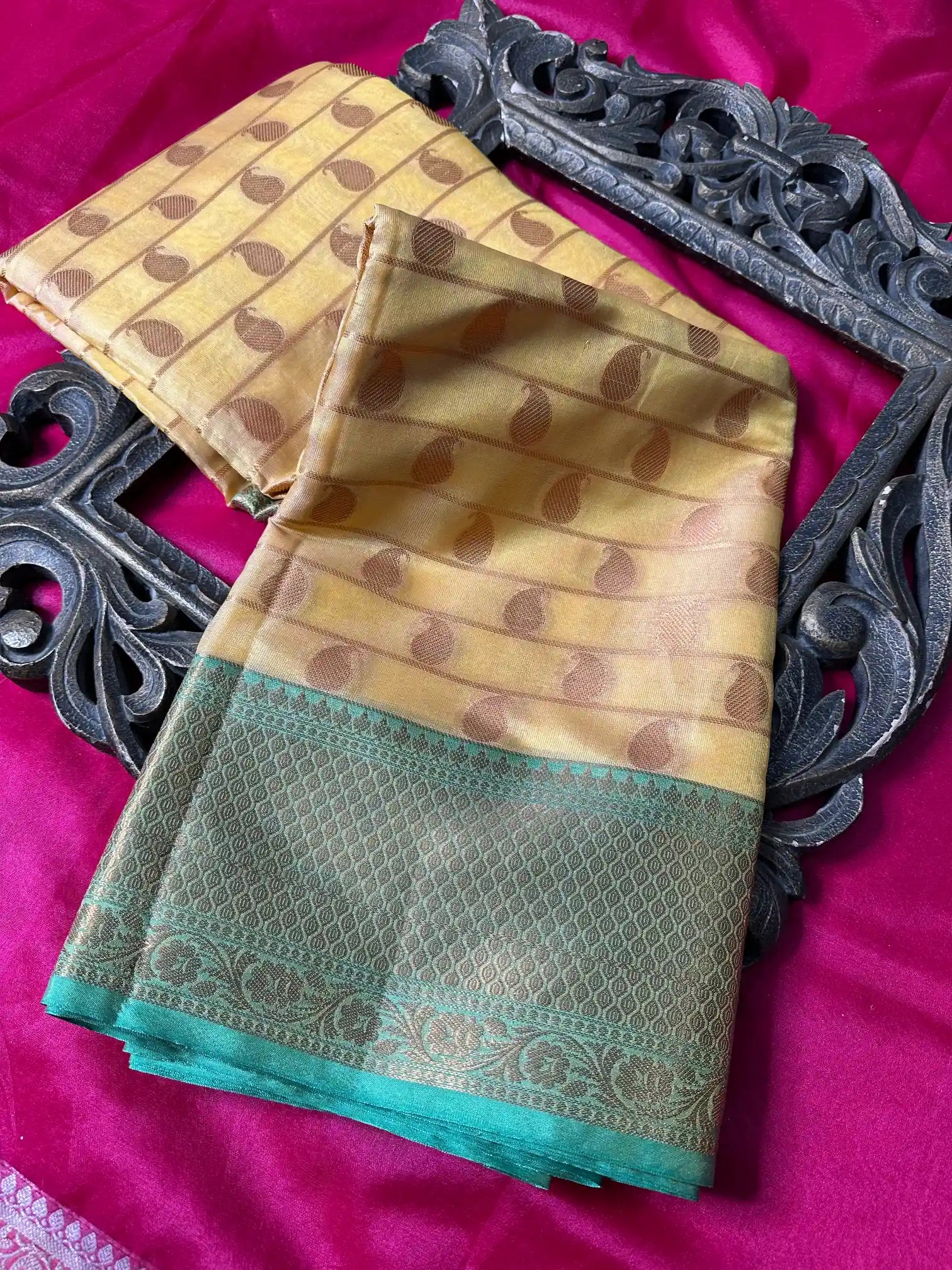 Premium Softsilk Traditional Weave Banarasi Saree
