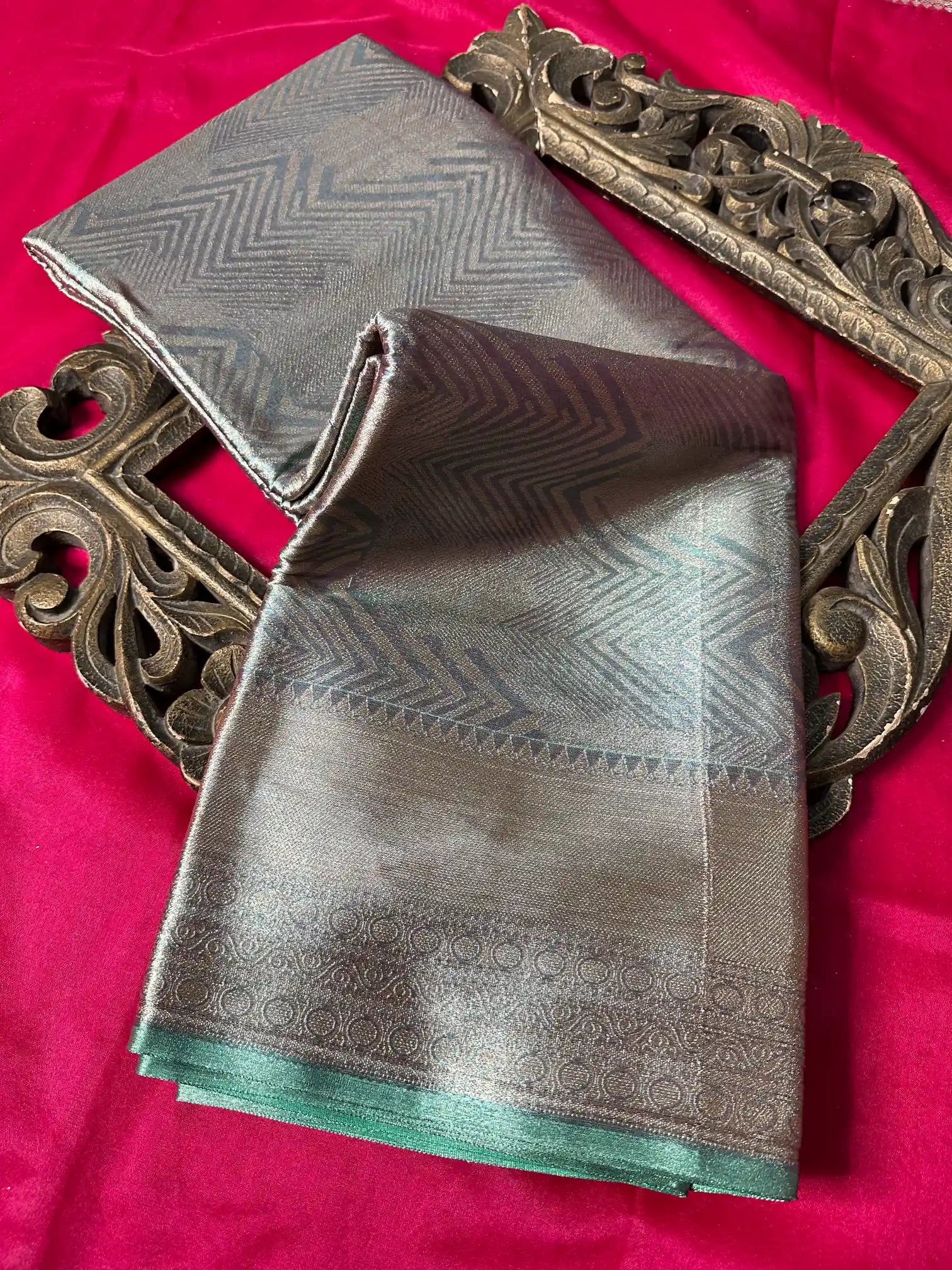 Premium Softsilk Traditional Weave Banarasi Saree