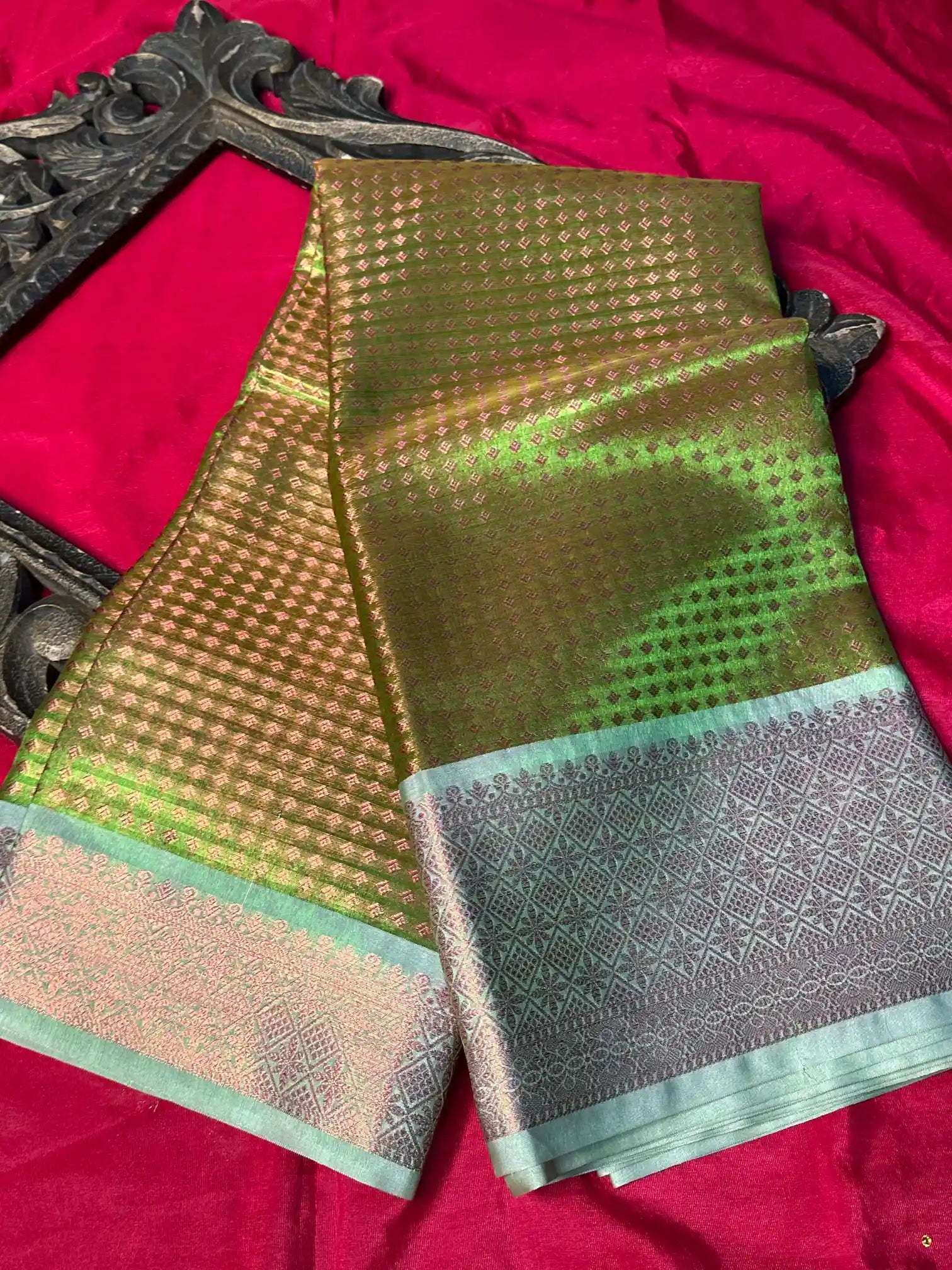 Premium Softsilk Traditional Weave Banarasi Saree