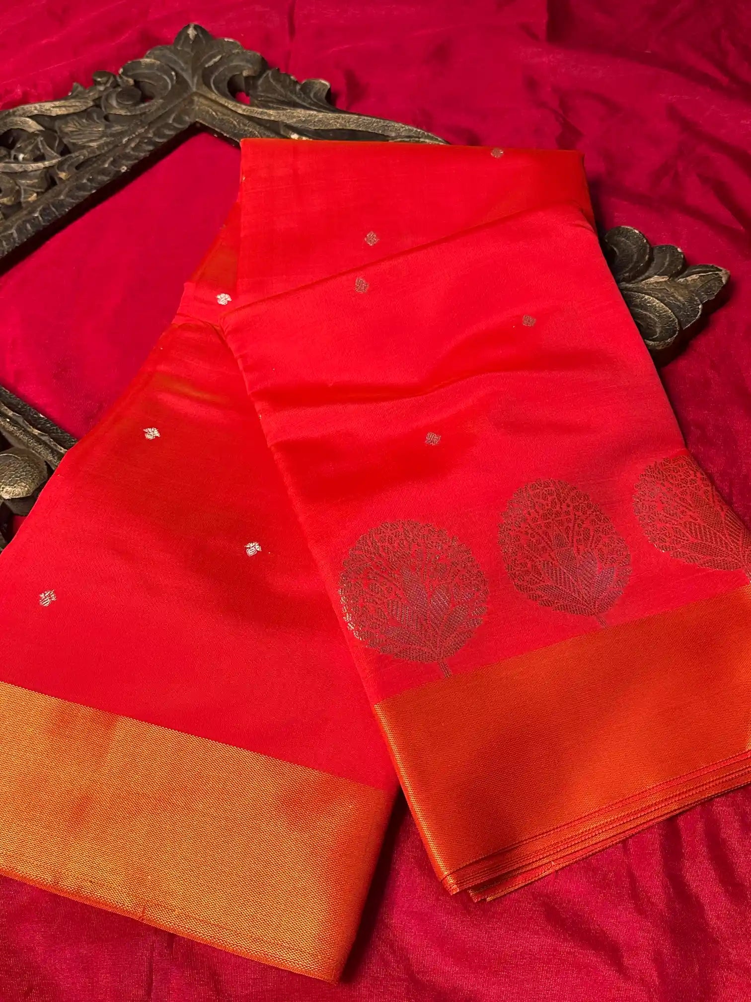 Premium Softsilk Traditional Weave Banarasi Saree
