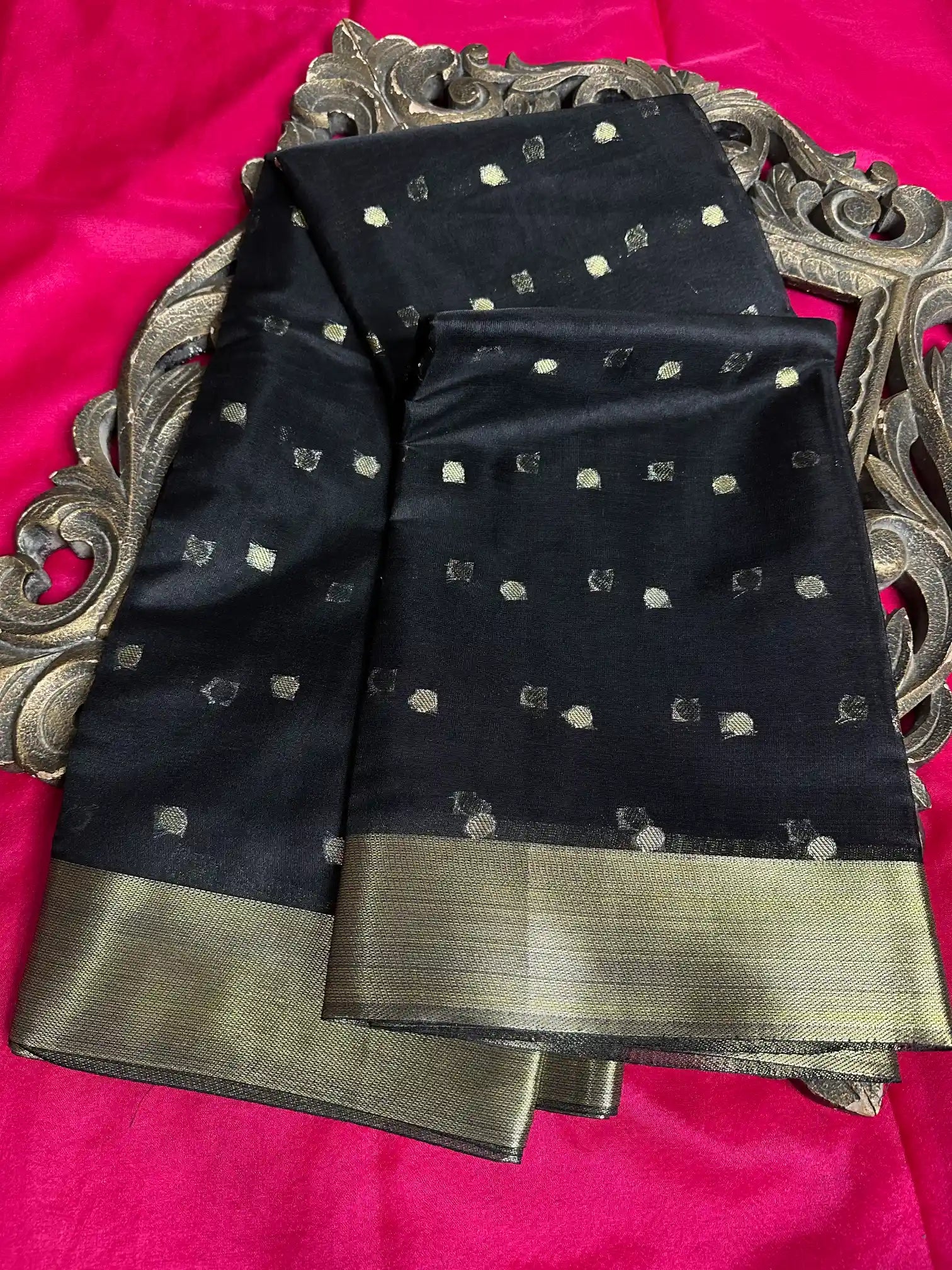 Premium Softsilk Traditional Weave Banarasi Saree
