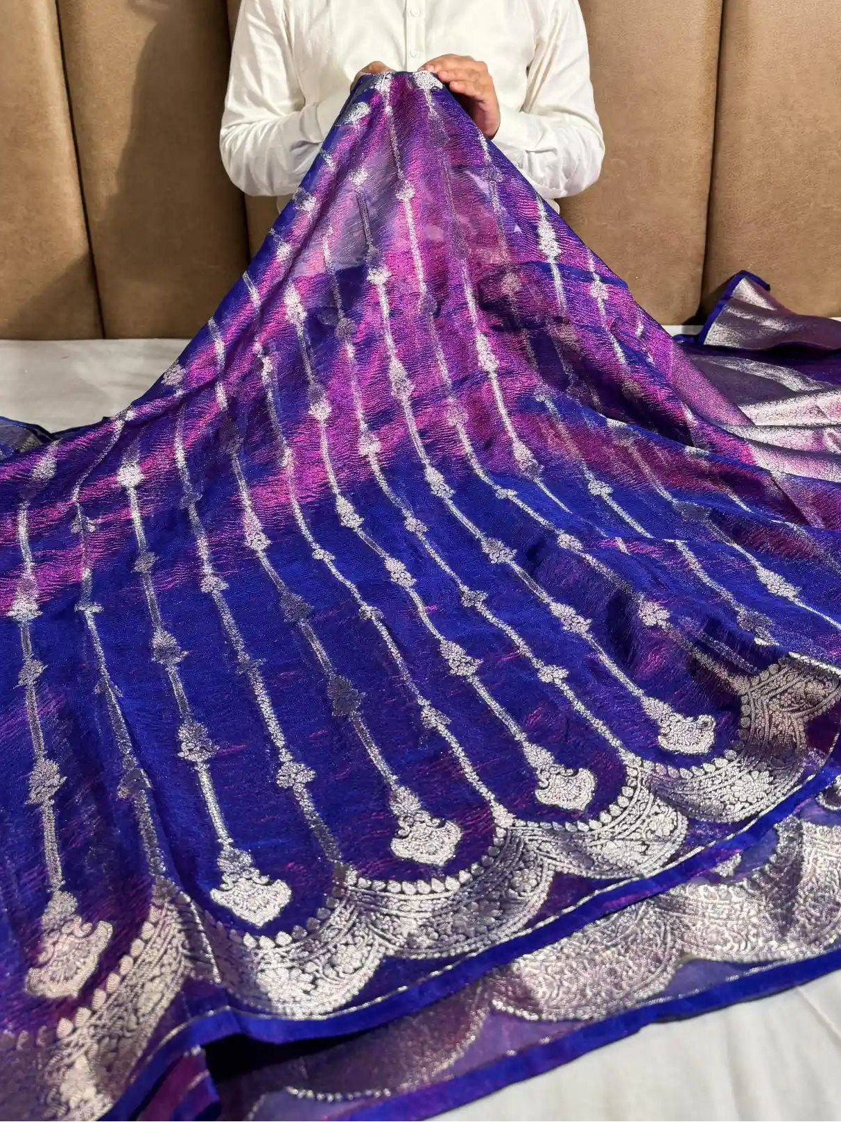 Premium baigani crush tissue silk saree with rich pallu and blouse