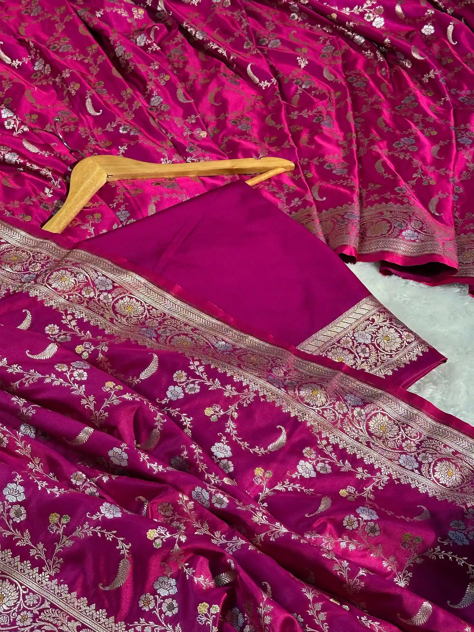 Dark Rani Mashru Katan Silk Meenakari Floral Weave Banarasi Saree