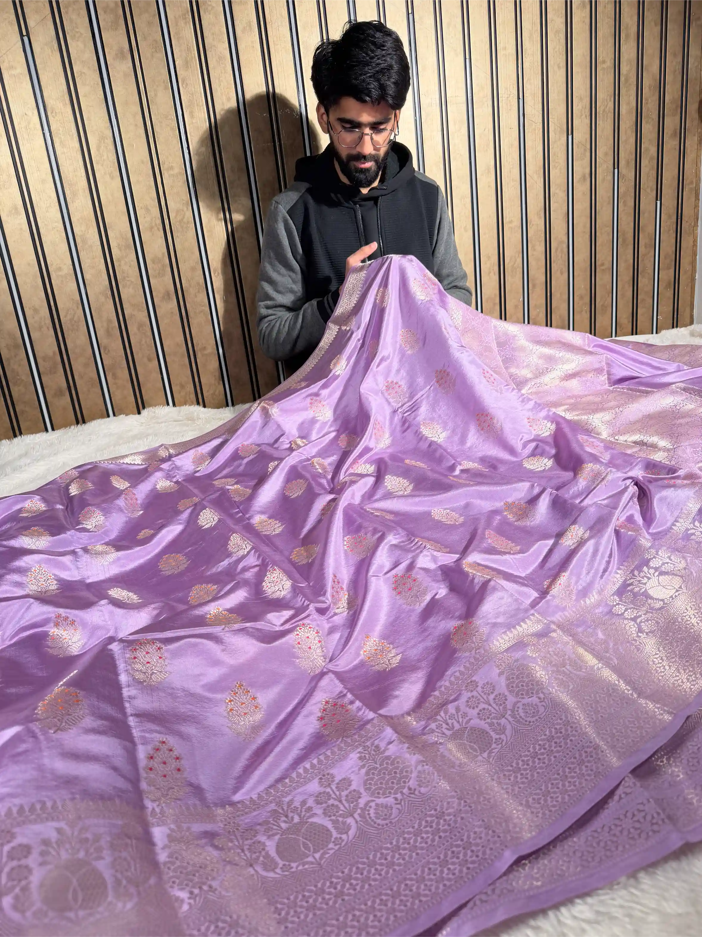 Pretty Lavender Raw Chinia Silk Meenakari Buta Banarasi Saree